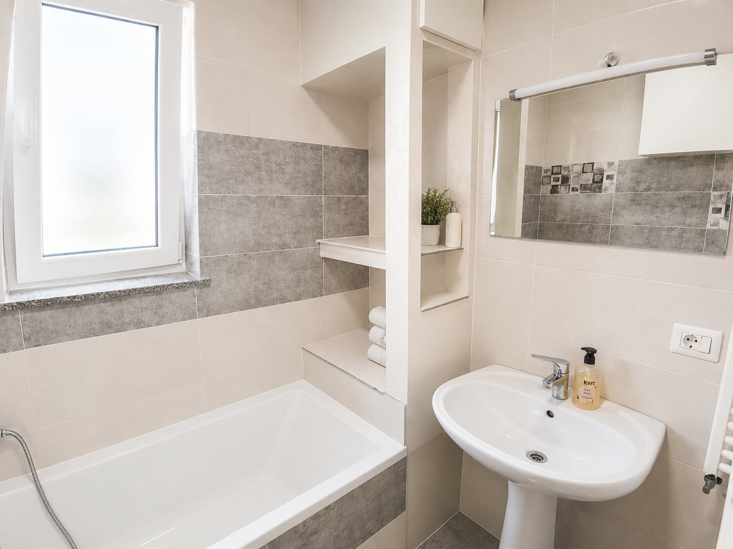 Apartament 2 camere decomandate, 51 mp, Obcini – bloc nou 2017, mobilat/utilat - foto 8