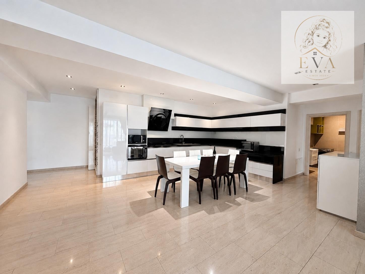 APARTAMENT PREMIUM DE VANZARE 134 MP +TERASA 40 MP + LOC DE PARCARE SUBTERAN - foto 4