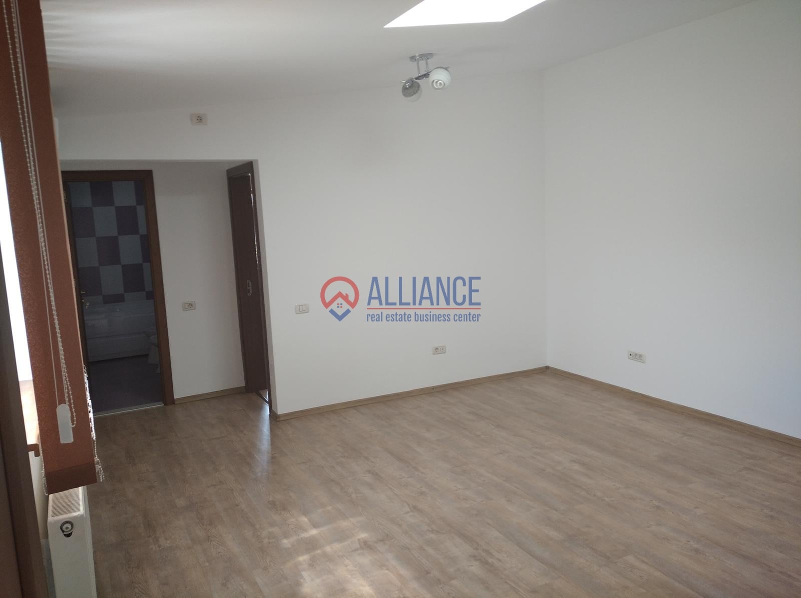 Birou 3 camere, Coiciu, 53.8 mp, renovat 2023 - foto 5