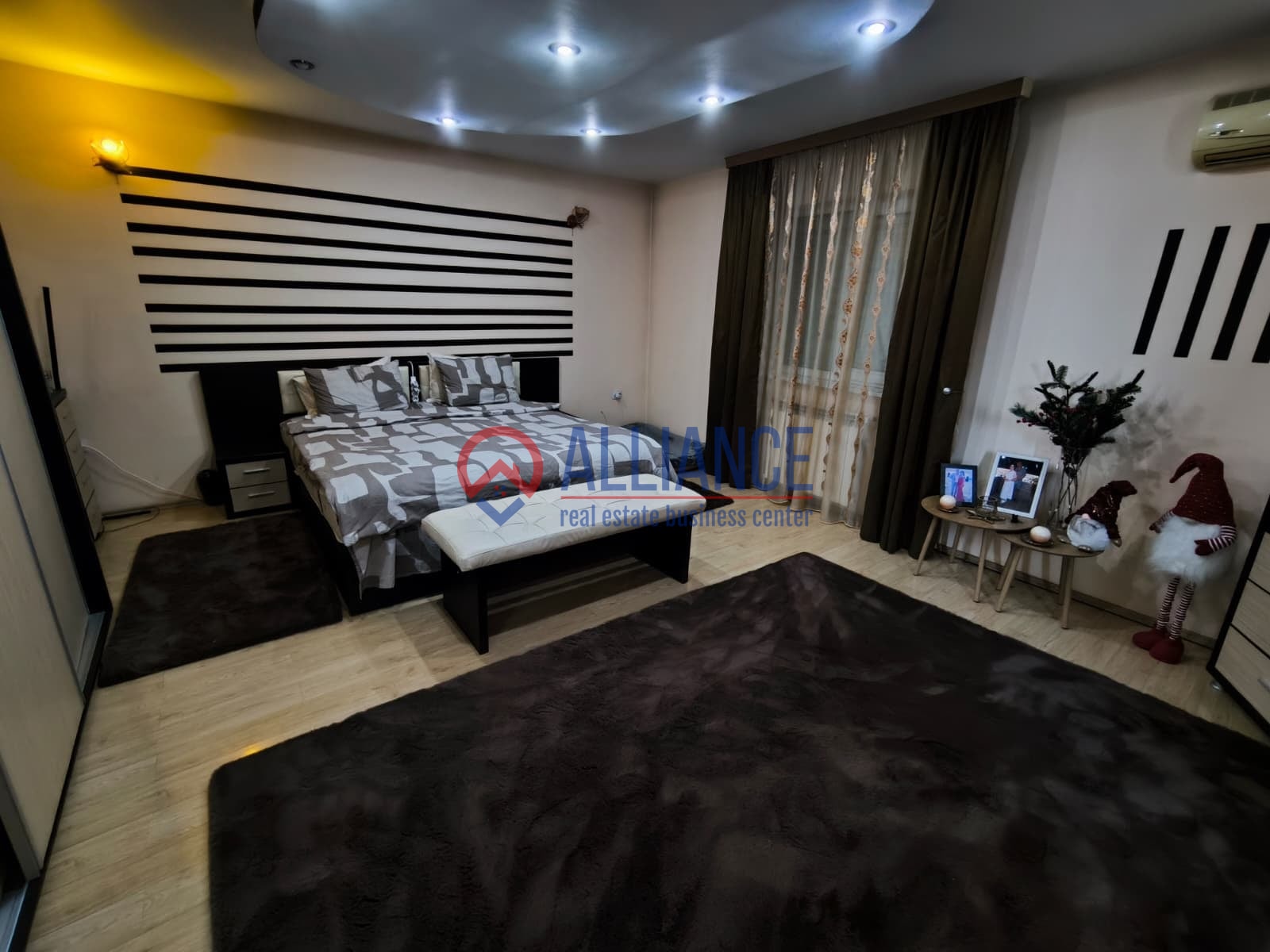 MEDEEA Vila P+1 mobilata complet si curte generoasa! - foto 22