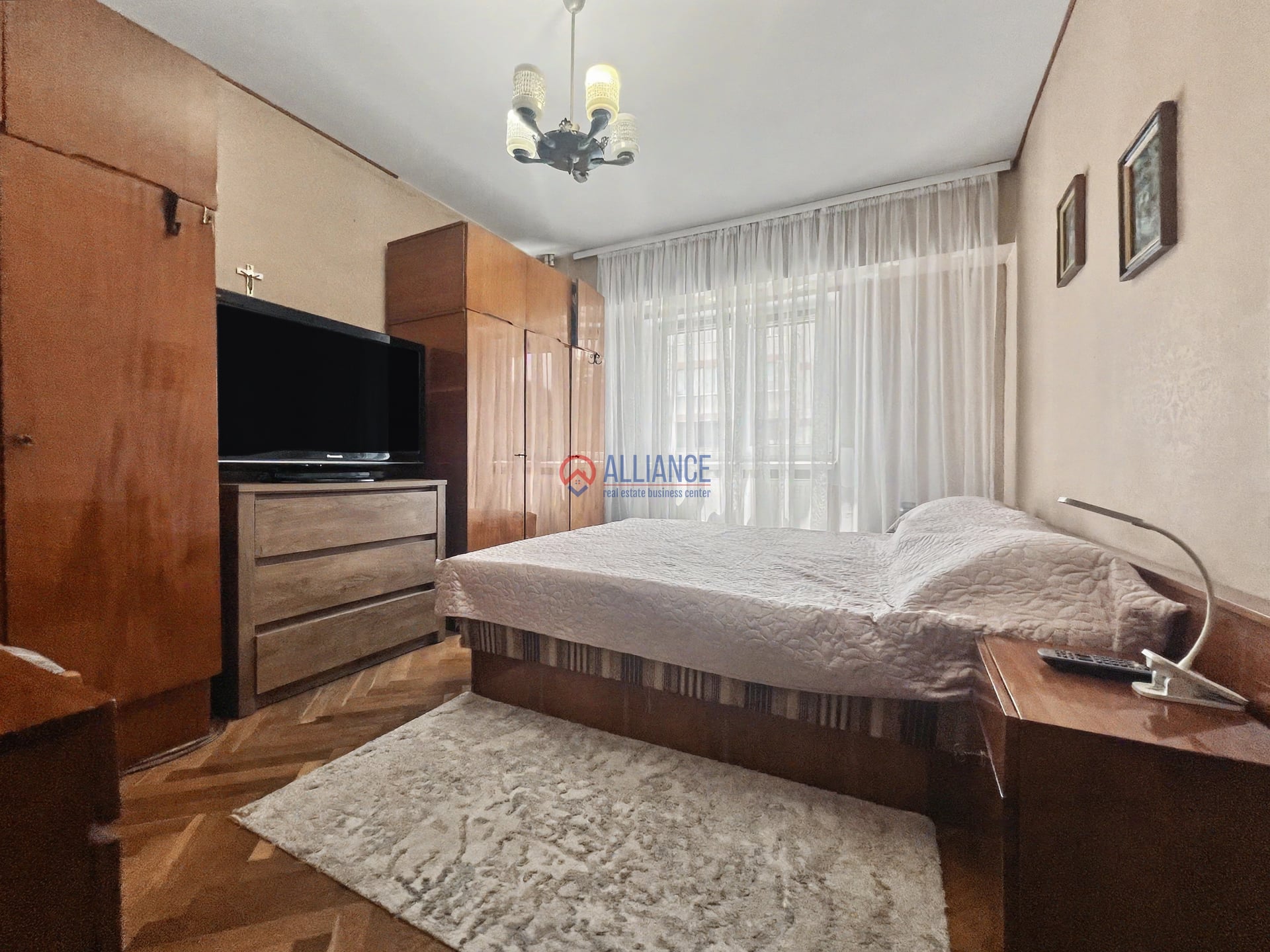 Delfinariu  - | 3 camere decomandate, vedere la parc | - foto 4