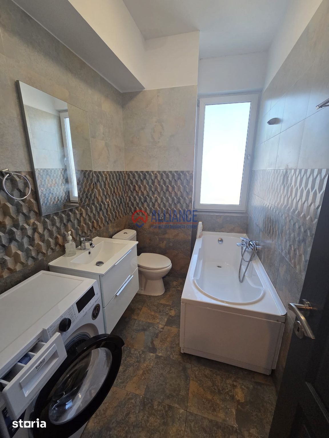 Apartament 3 camere, zona Veterani Constanța - foto 3