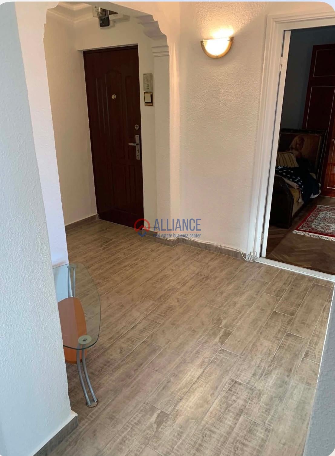 TOMIS NORD 3 camere, mobilat clasic - foto 4