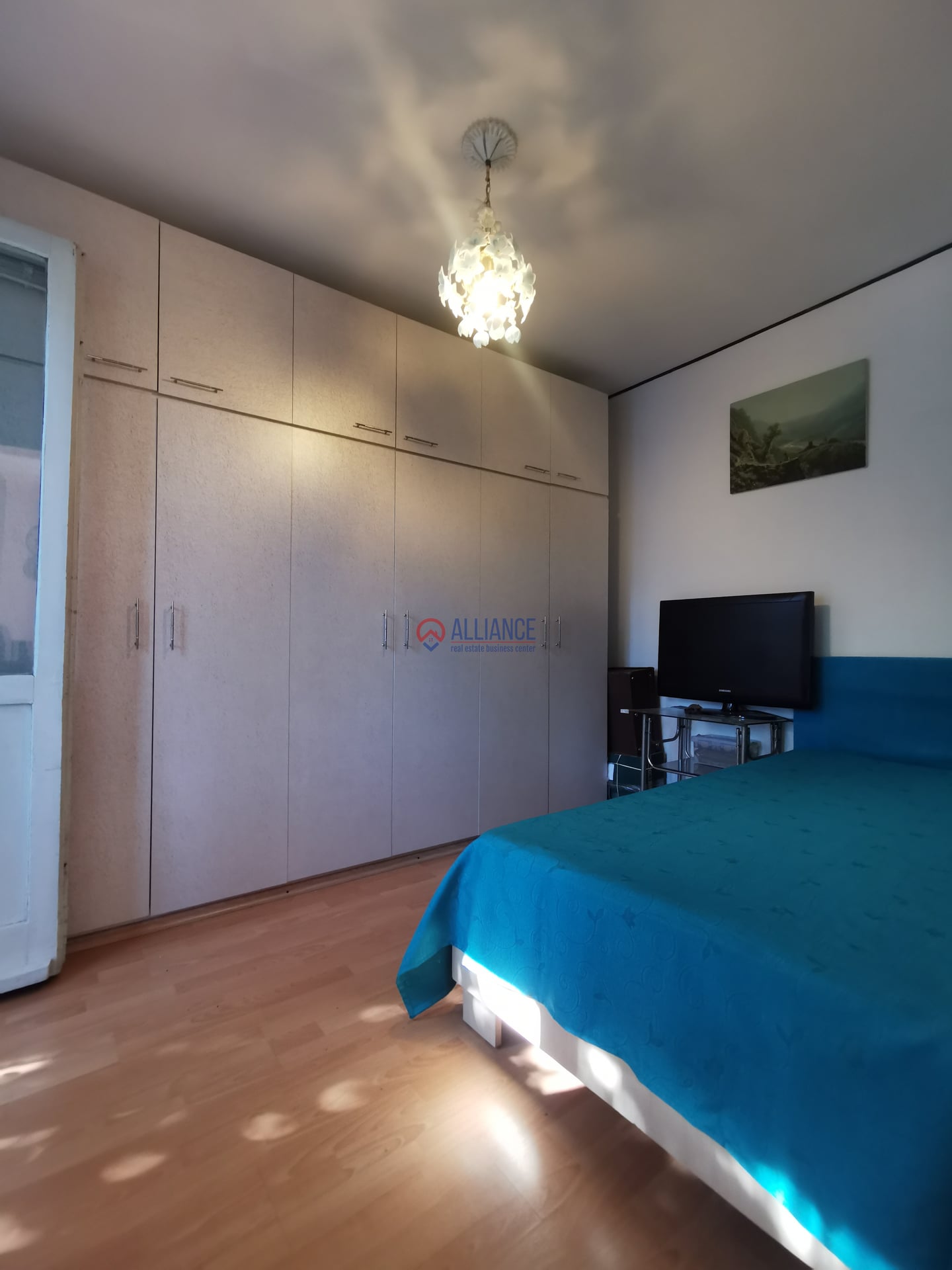 Tomis Nord Cireșica apartament 3 camere +boxa 11,9 mp, mobilat - foto 4