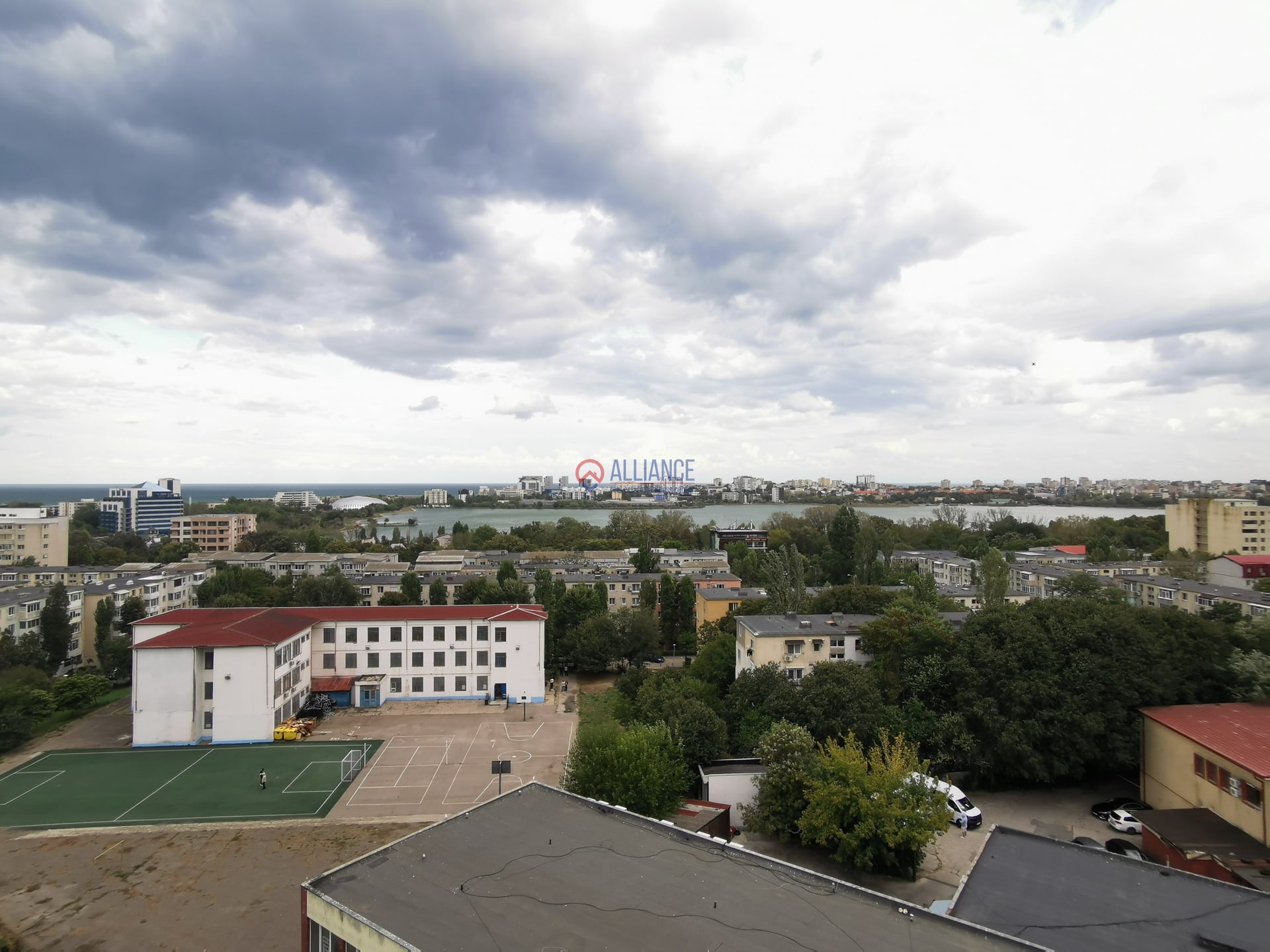 Apartament de închiriat zona Campus complet mobilat modern - foto 11