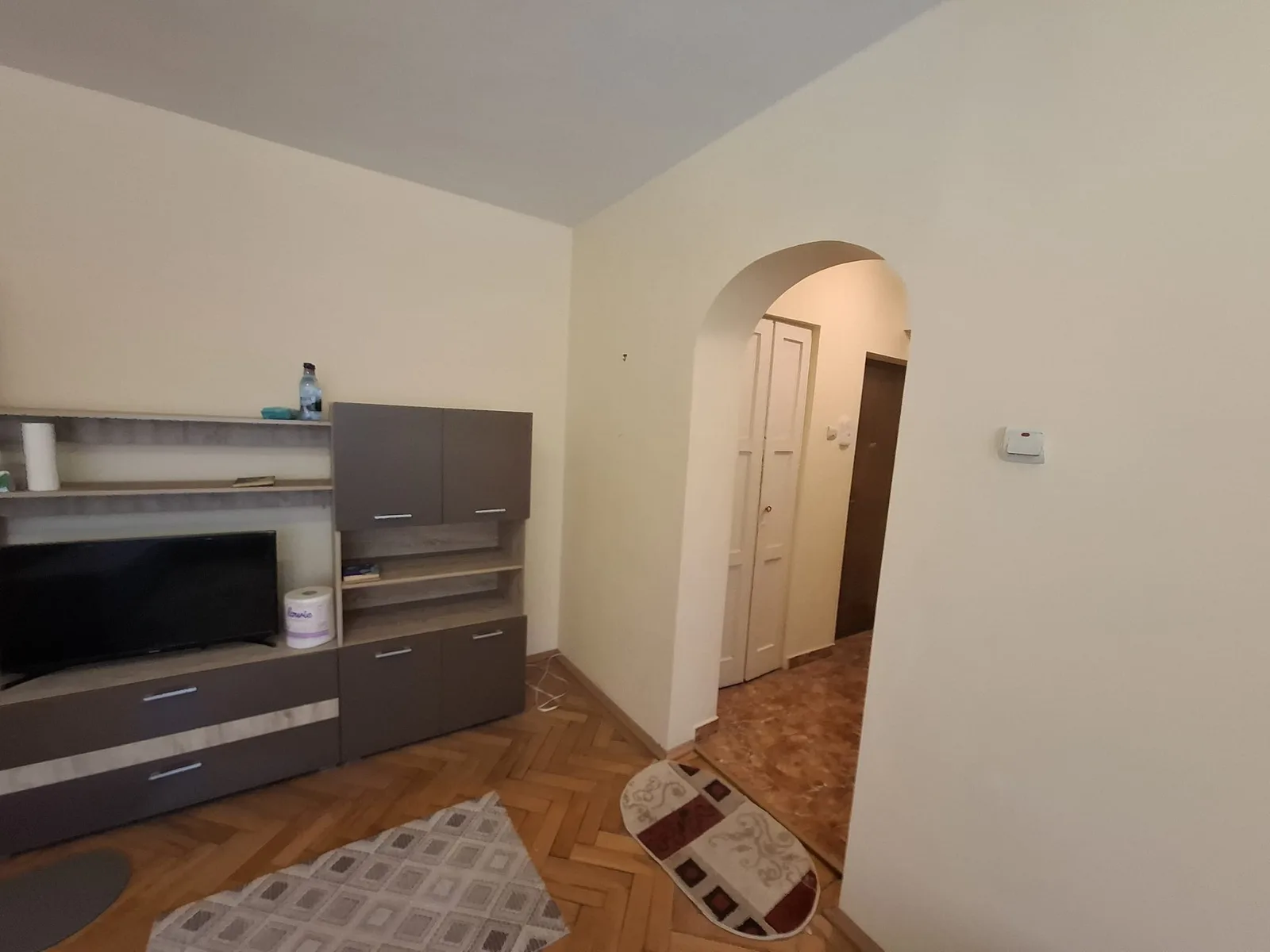 Tomis 3, Apartament 2 camere de inchiriat - foto 2