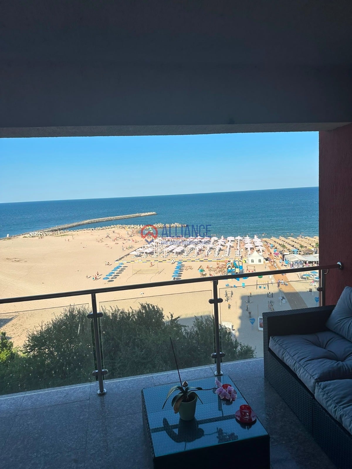 Apartament exclusivist de închiriat cu vedere spectaculoasă către Plaja Reyna - foto 8