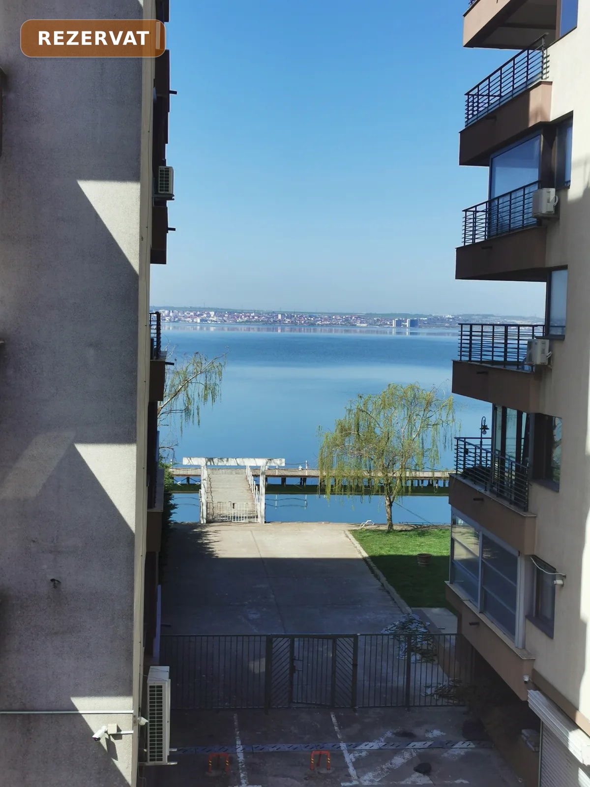 Oportunitate! De vânzare apartament 3 camere statiunea Mamaia, zona Butoaie - Imagine principala