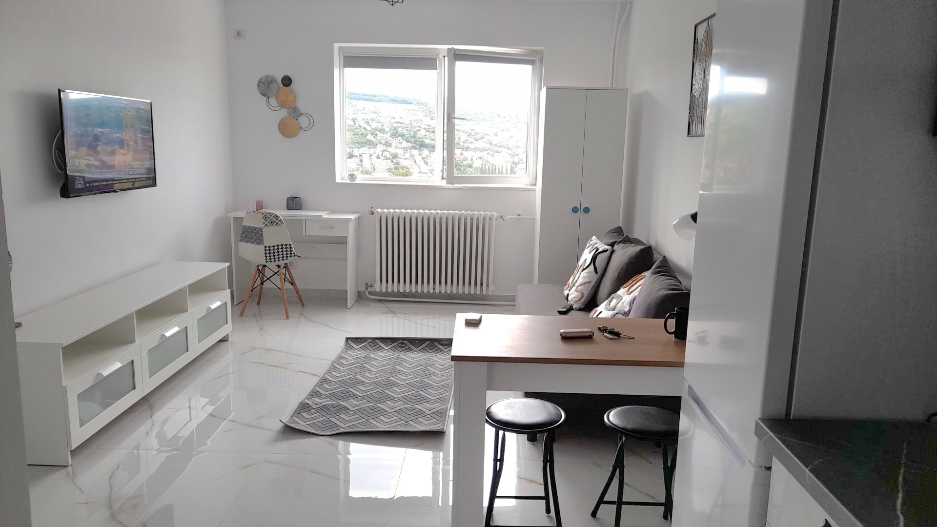 Gruia – Apartament 1 cameră renovat, mobilat, 21 mp