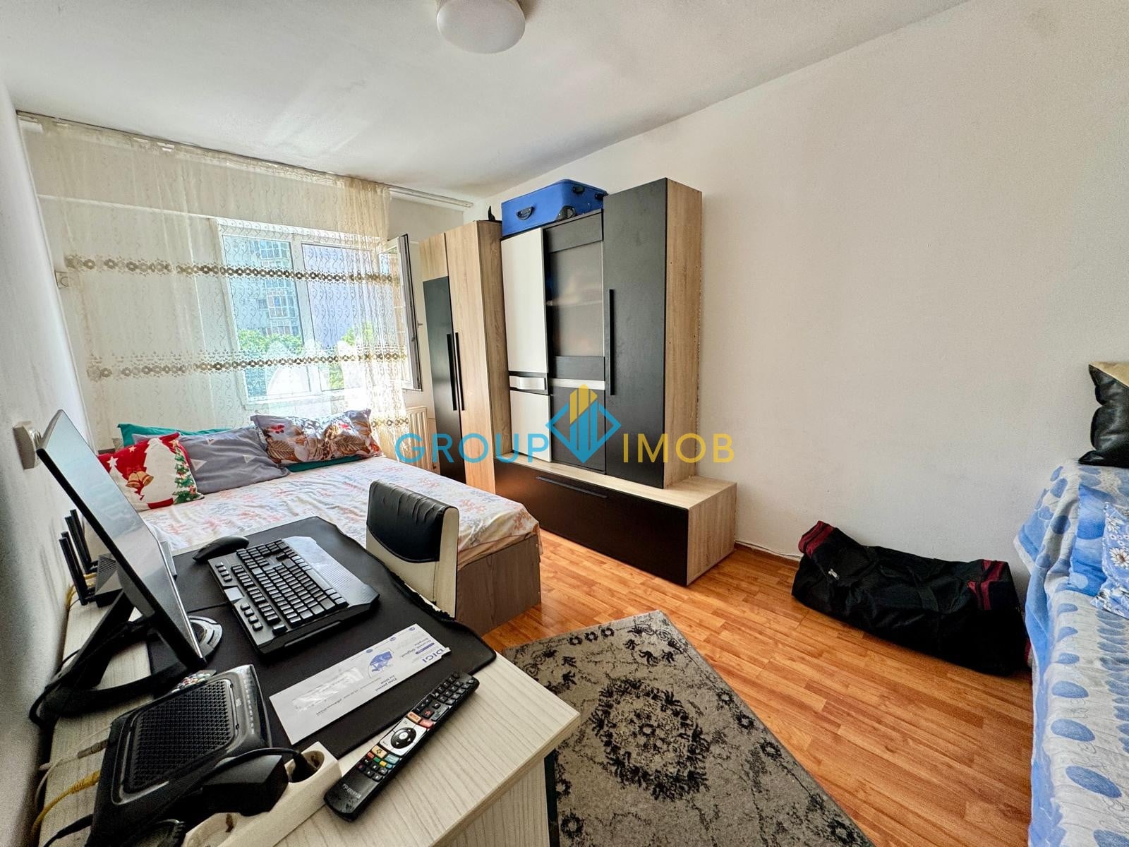 Garsoniera etaj 3, centrală proprie, Intersecție Mioritei - St cel Mare, 