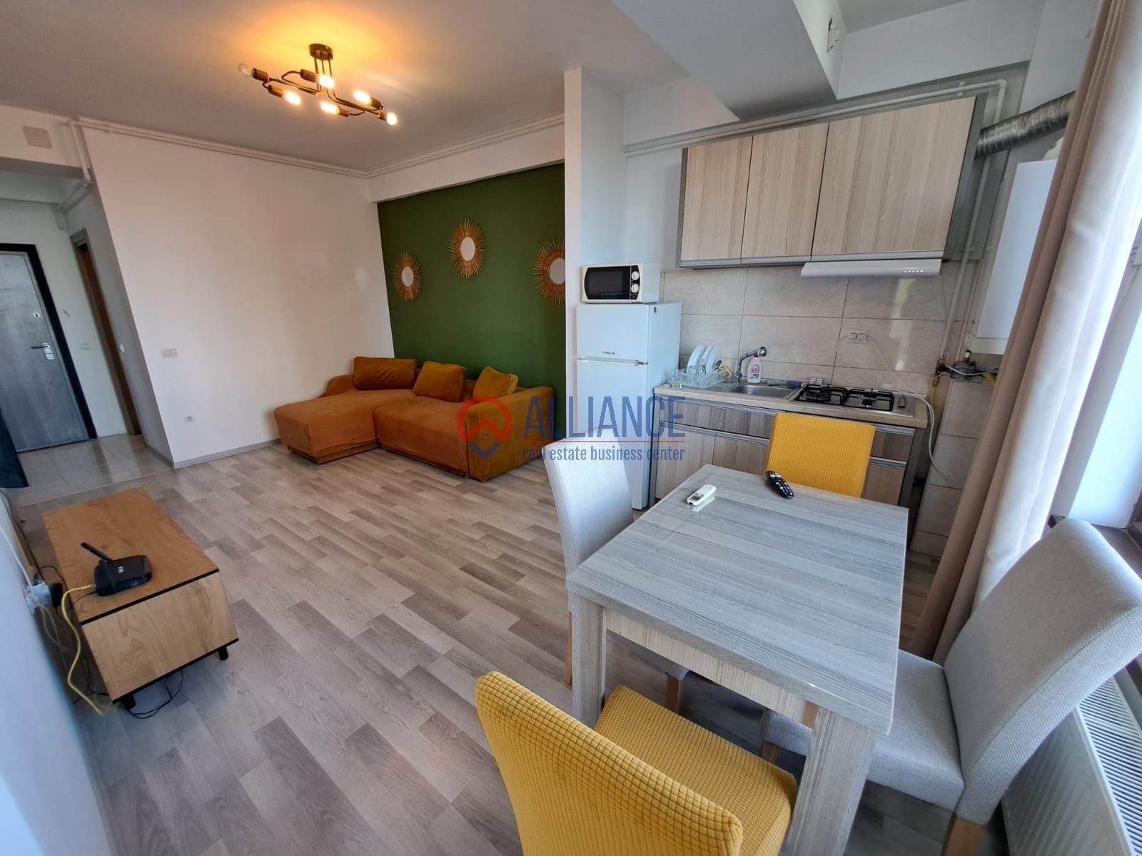 Apartament 3 camere de închiriat – Mamaia, lângă Nuba! - foto 2