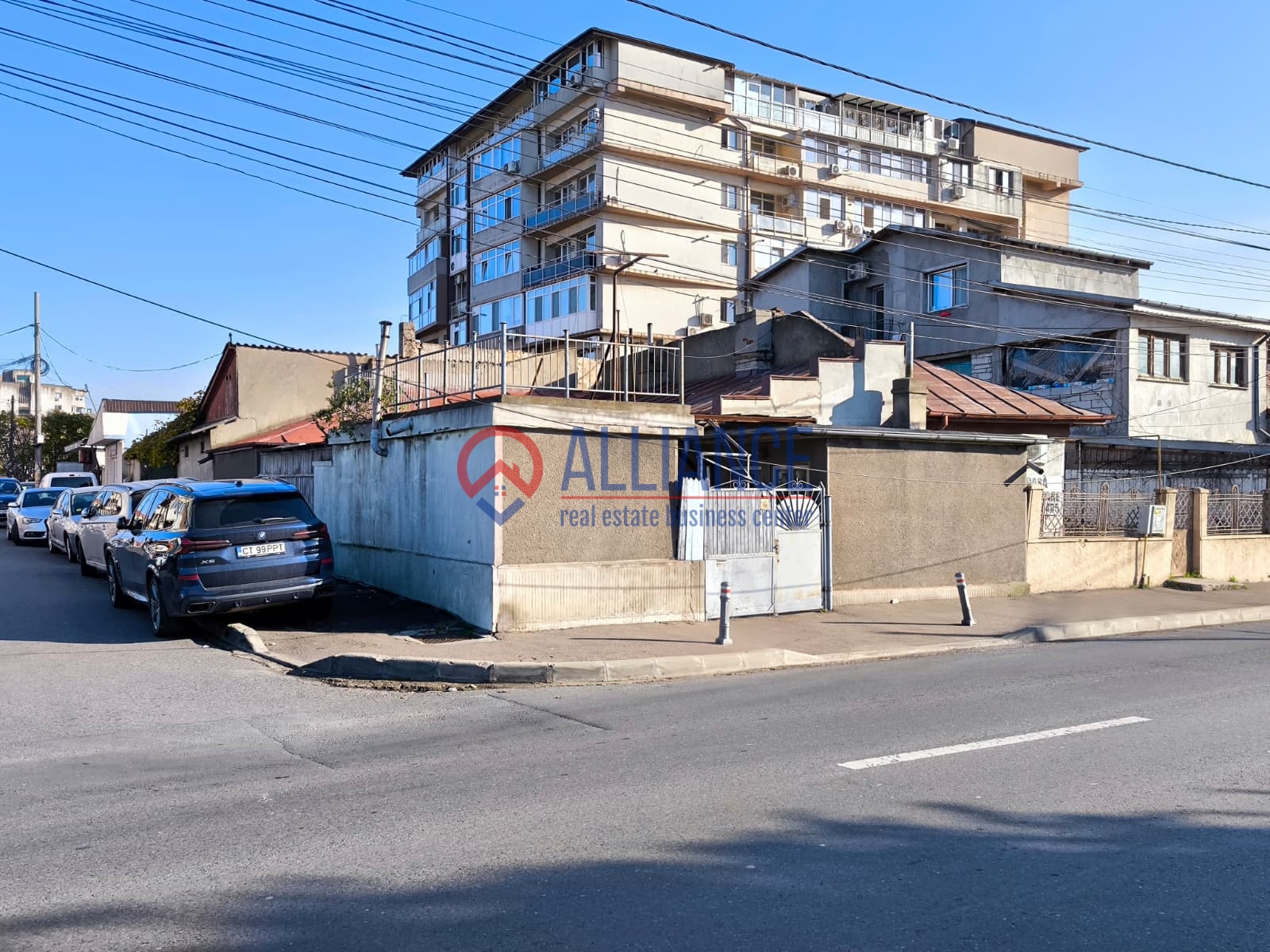 ICIL casa 4 camere pe colt!