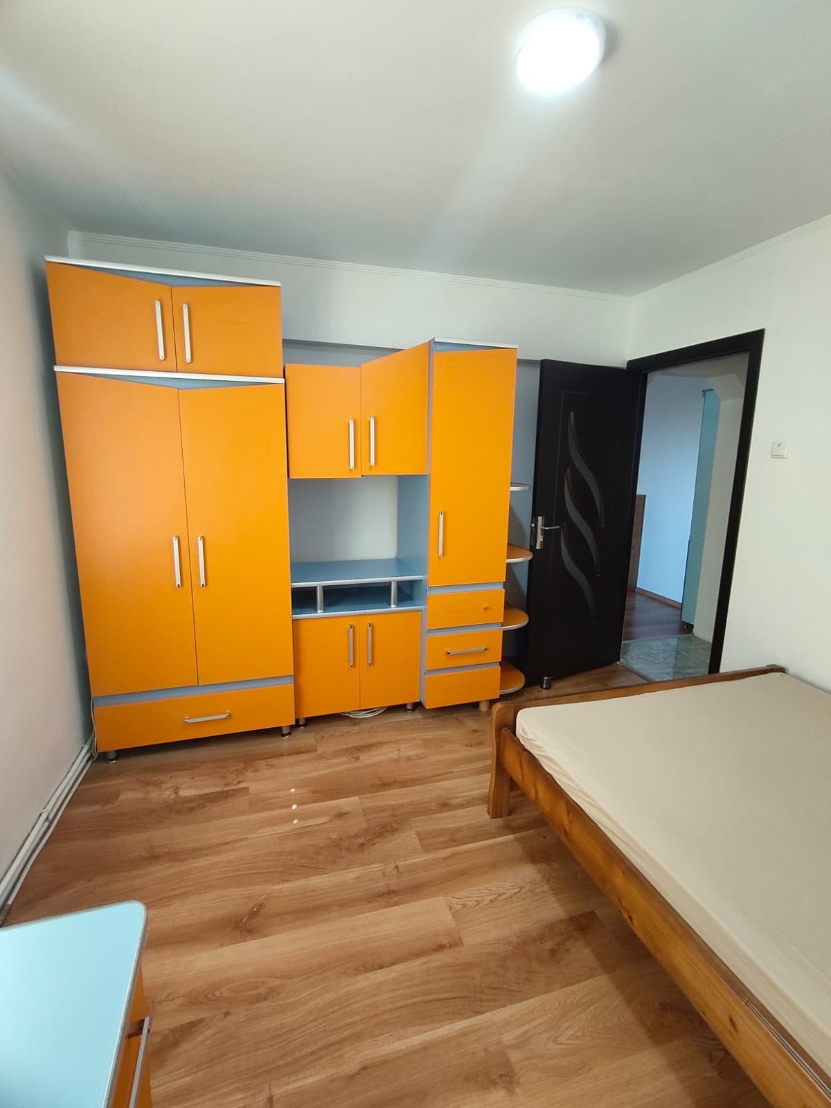 Apartament cu 2 Camere de Vânzare, bloc cu Lift  | Et9 /10 | 77.000Euro - foto 2