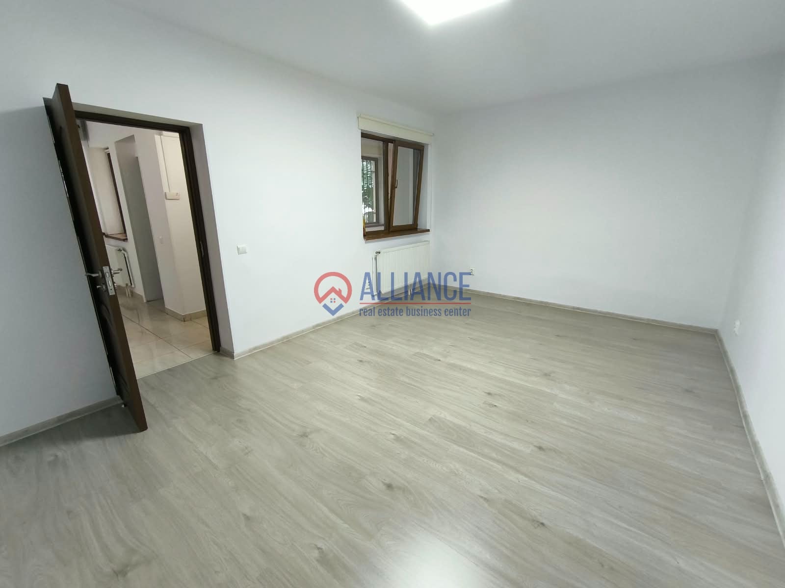 CENTRU - Casa casatoriilor, parter de vila pentru birouri! - foto 6
