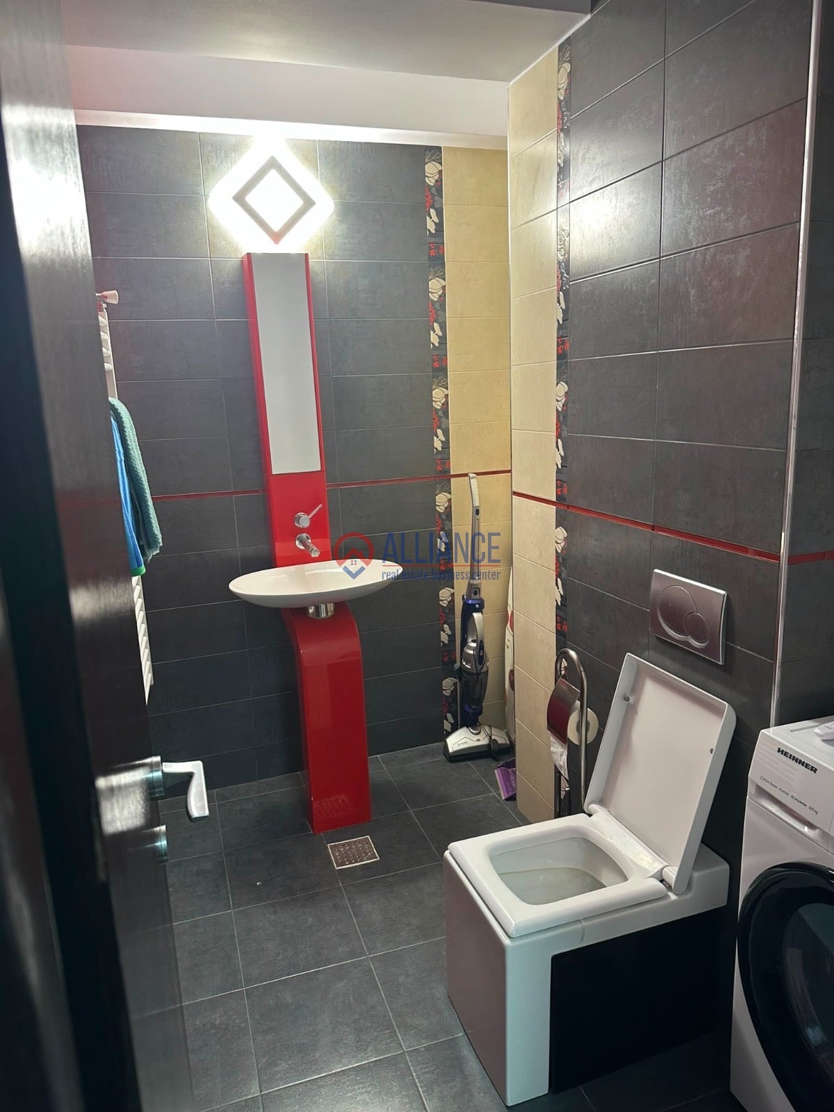 Apartament exclusivist de închiriat cu vedere spectaculoasă către Plaja Reyna - foto 6