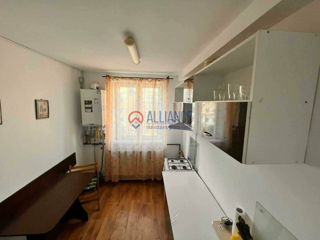 Inchiriez apartament 2 cam, tomis nord - foto 2