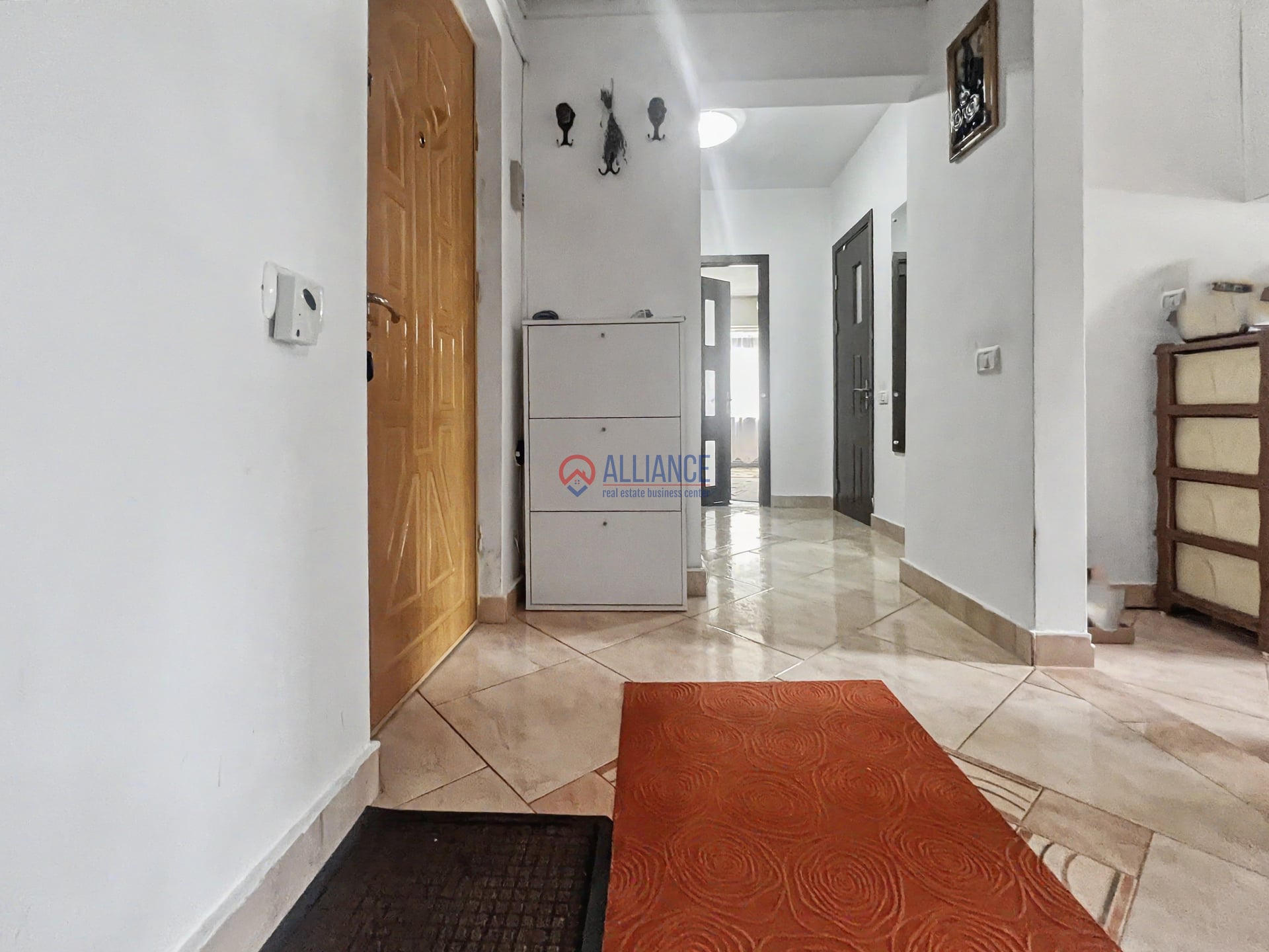 Delfinariu  - | 3 camere decomandate, vedere la parc | - foto 13