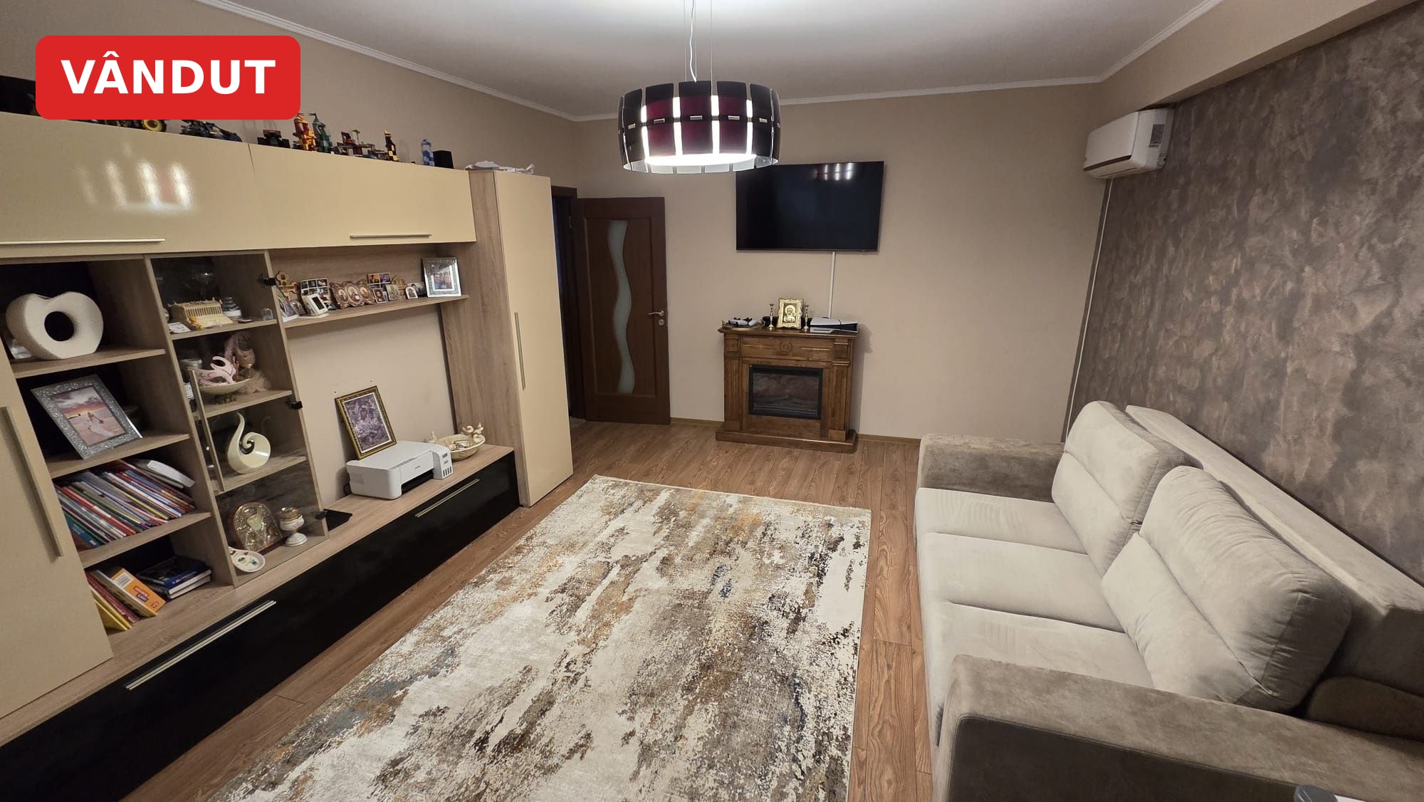 Apartament decomandat 2 camere Parter înalt(H Ap porneste de la 2m de la sol)+Garaj, Regim de H al bl 3 etaje, Cartier Compozitori, Lidl Baba Novac