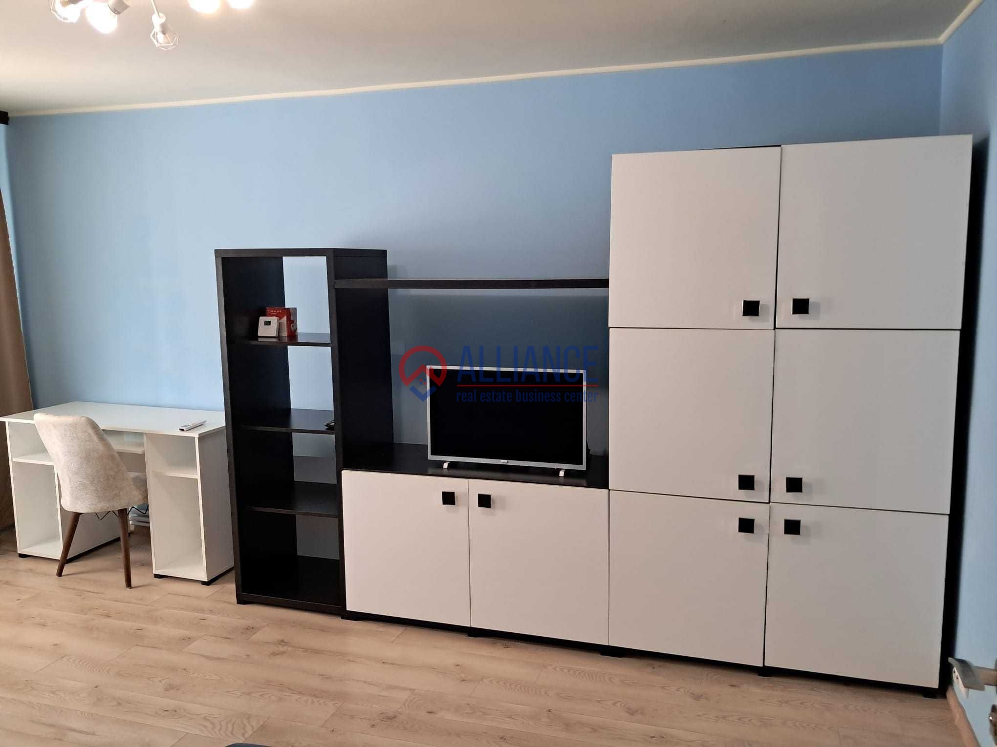 Închiriez apartament 2 camere zona km 5 - foto 4