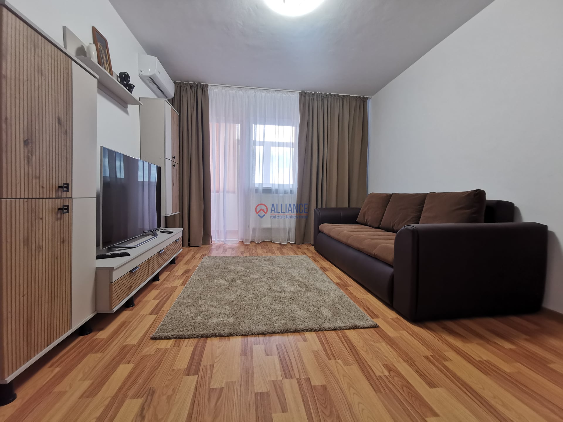 Apartament de închiriat zona Campus complet mobilat modern - foto 2