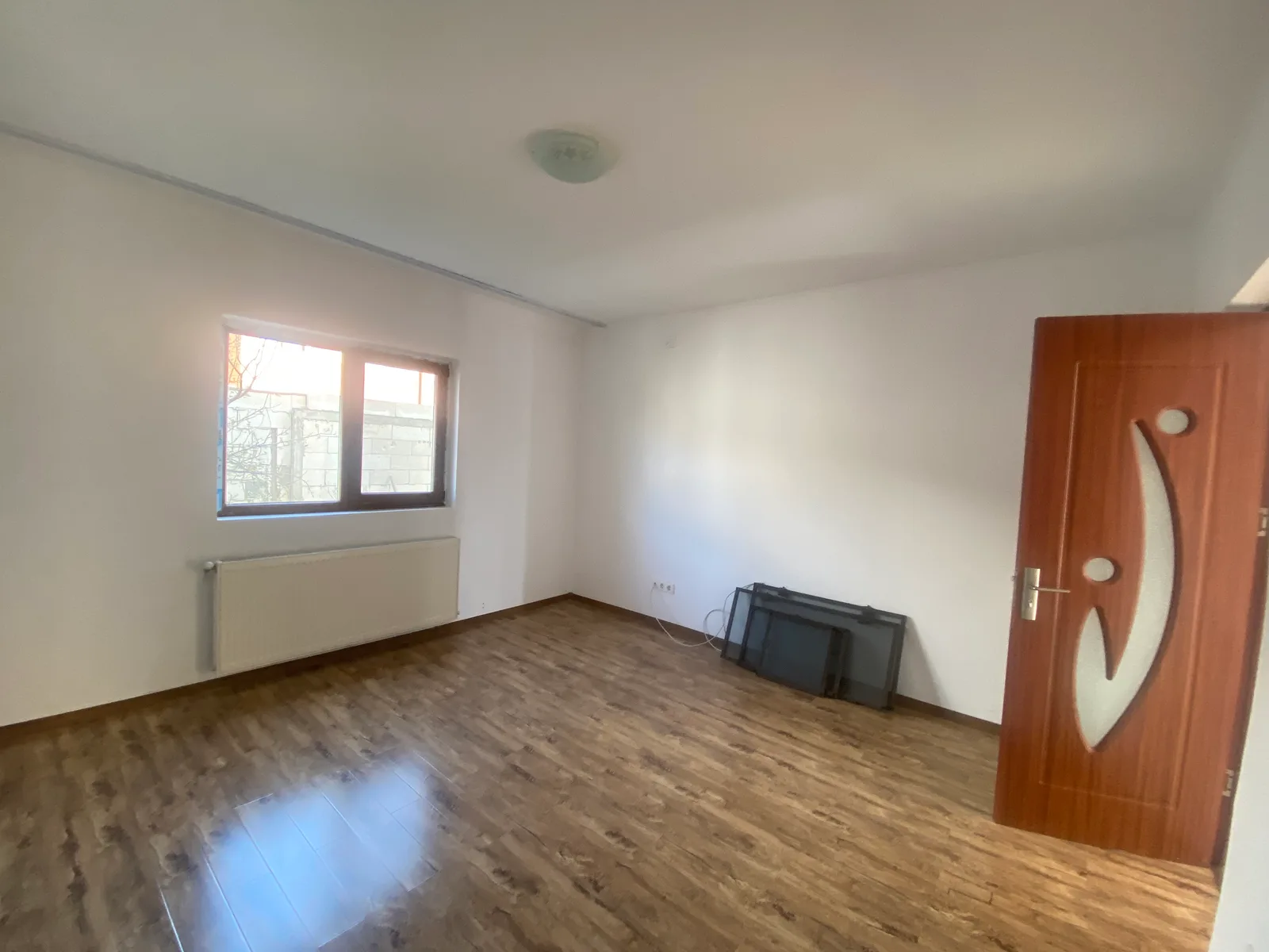 VALU LUI TRAIAN(COD 07) -Casa P+M 5 camere cu teren de 300 mp - foto 14