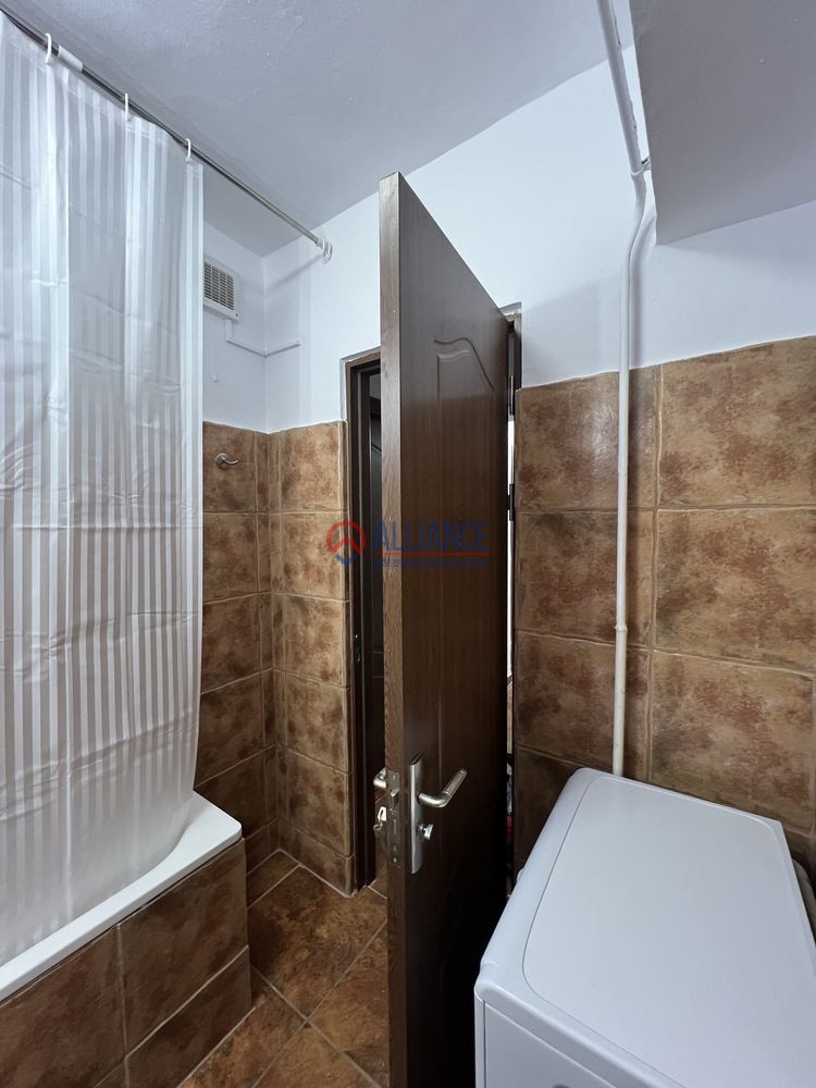 Inchiriere apartament Capitol de 2 camere/ termen lung / centrala proprie - foto 3