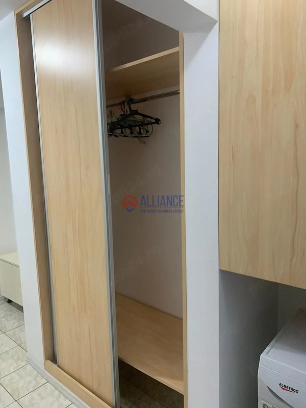 Inchiriez apartament 2 camere, zona Trocadero, 50 mp, centrala proprie - foto 7