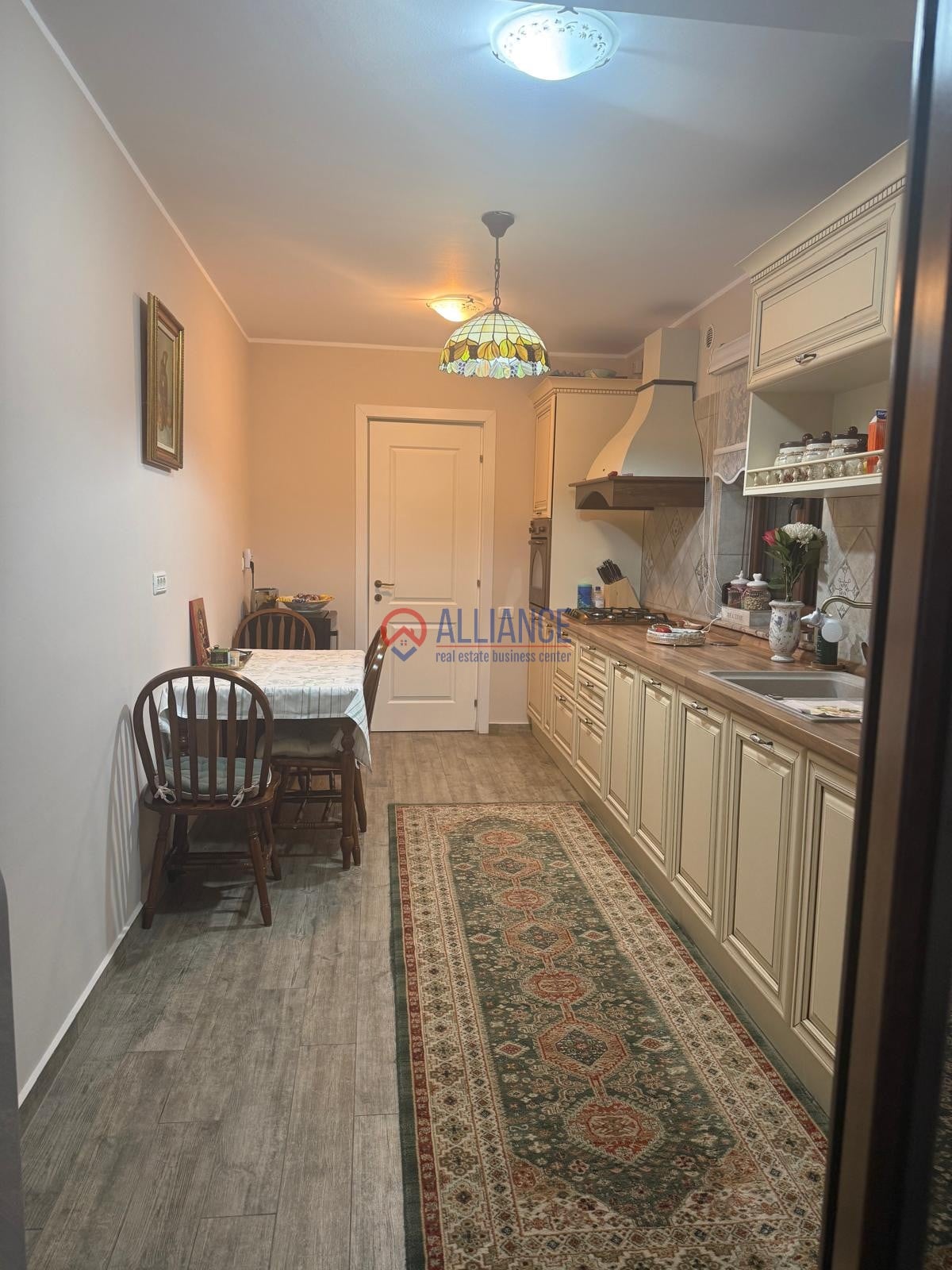 Vilă P+1 renovată complet în Cumpăna, teren 800 mp, garaj, șemineu și foișor - foto 8