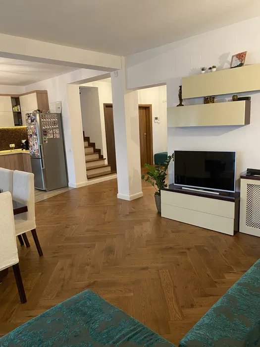 Vila P+1 - Ovidiu Lac - Teren 210 Mp - Mobilata Utilata Complet