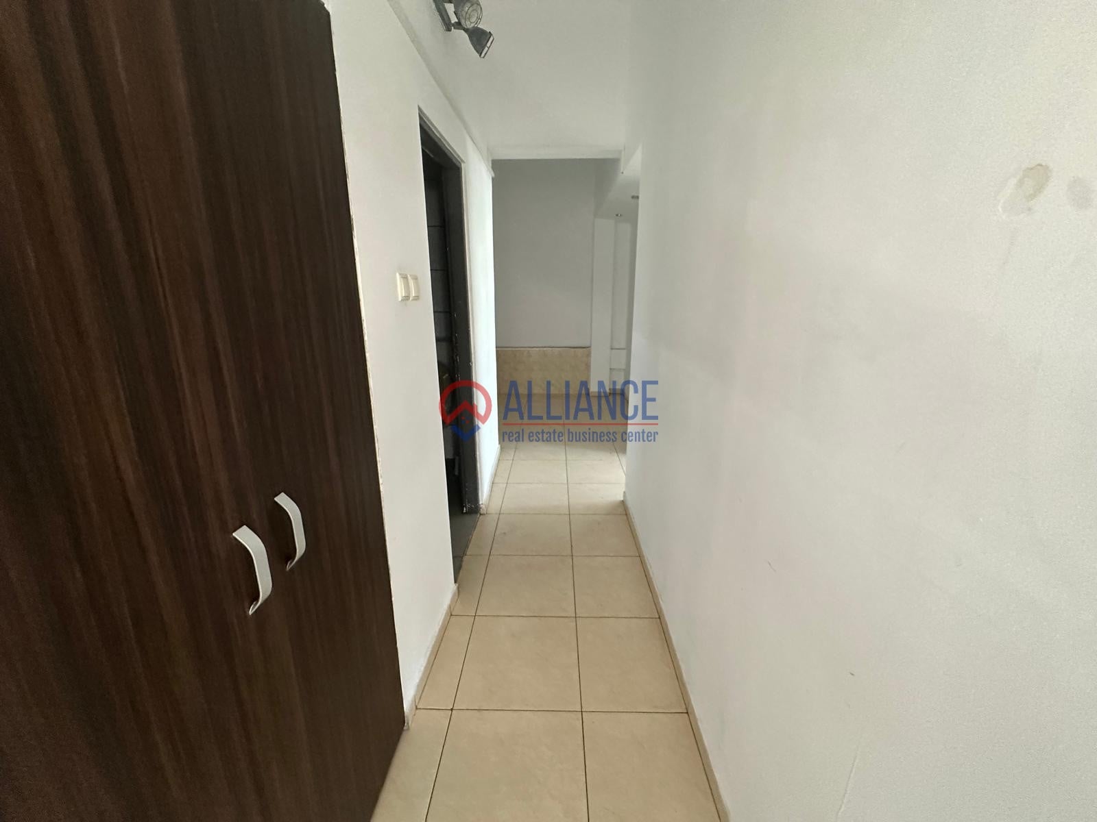 Închiriez spatiu comercial pe Mircea, Stradal, 60 mp - foto 4