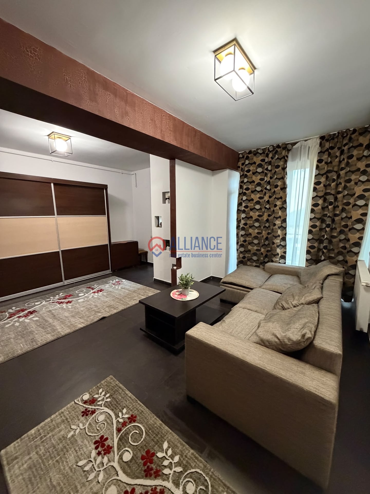 Închiriez apartament 2 cam decomandat 69 mp, I C Brătianu - foto 3