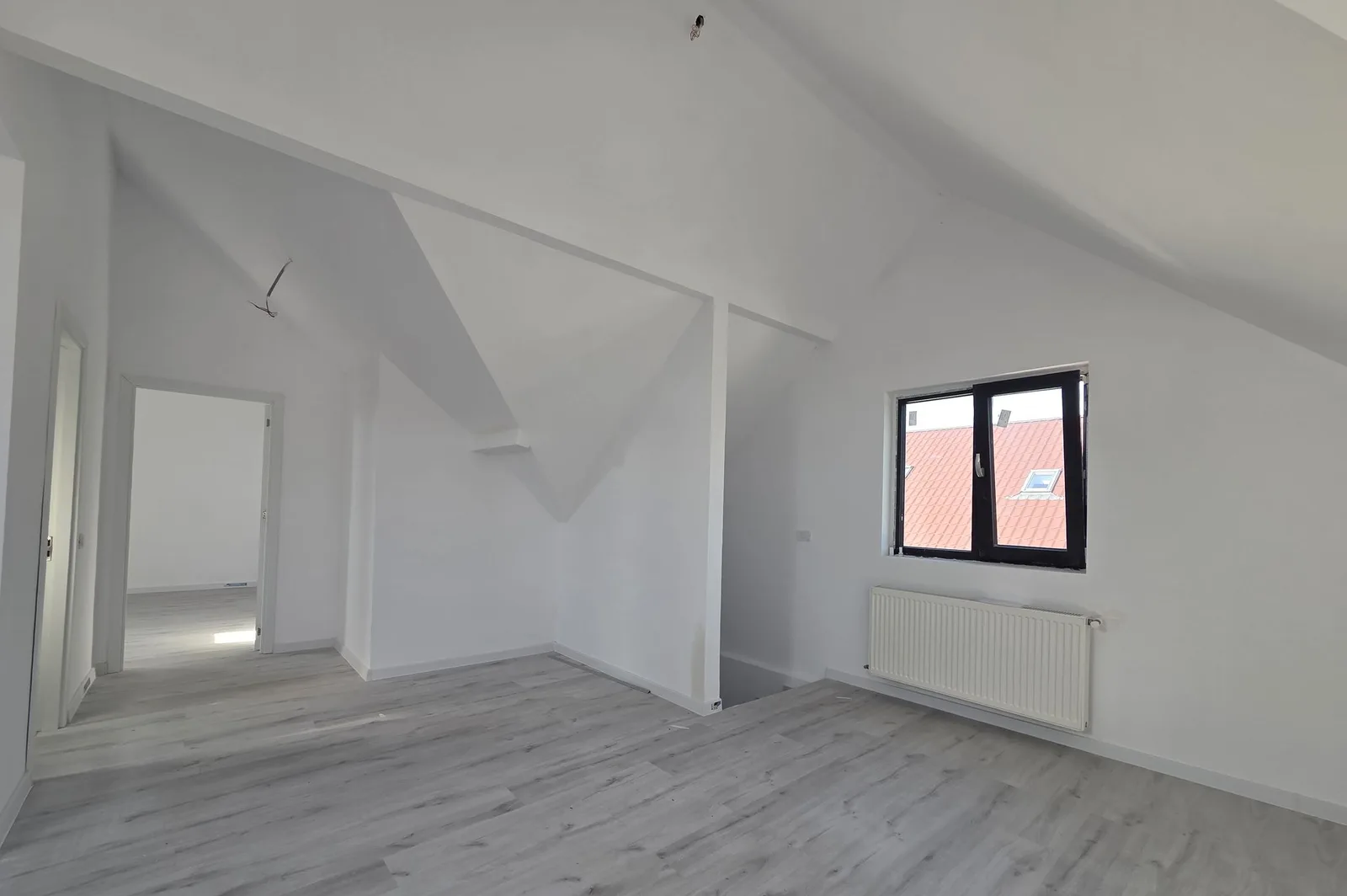 Vila Pe+M-5 camere-Vedere la Padurea Teghes-Domnesti - foto 6