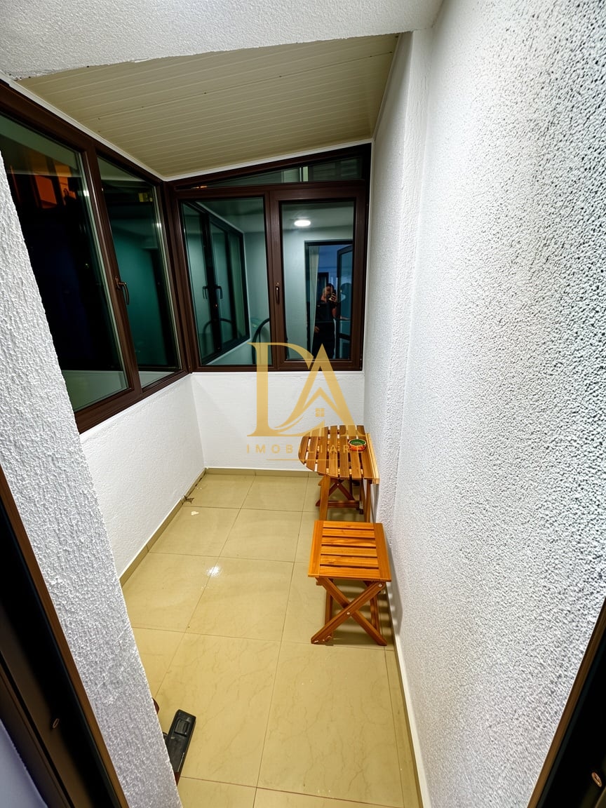  Apartament 2 camere (compartimentare tip 3 camere) Bloc 2012 Etaj 1