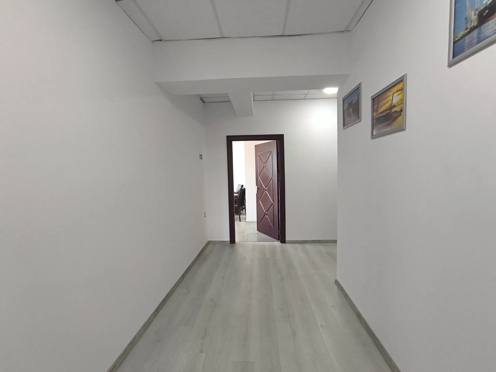 CENTRU TOMIS MALL - Birouri mobilate si cu cheltuieli incluse ! - foto 15