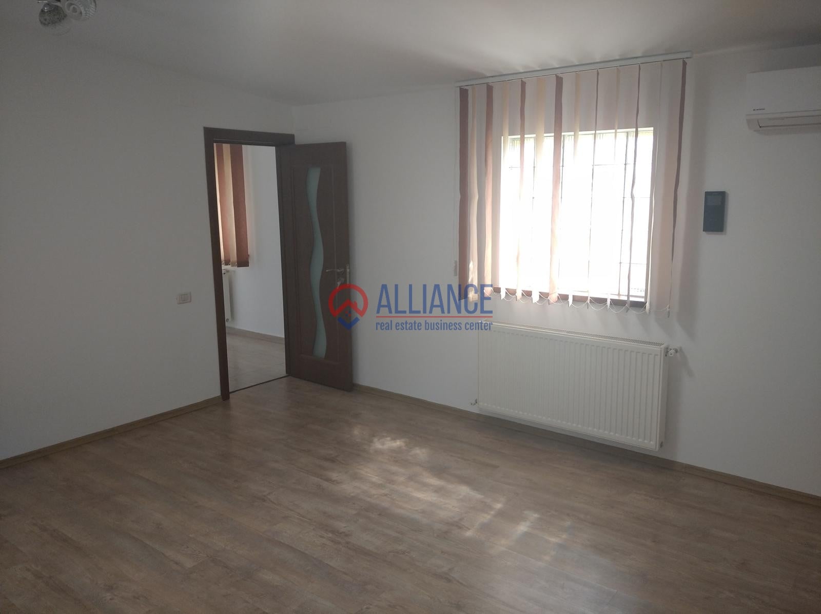 Birou 3 camere, Coiciu, 53.8 mp, renovat 2023 - foto 2