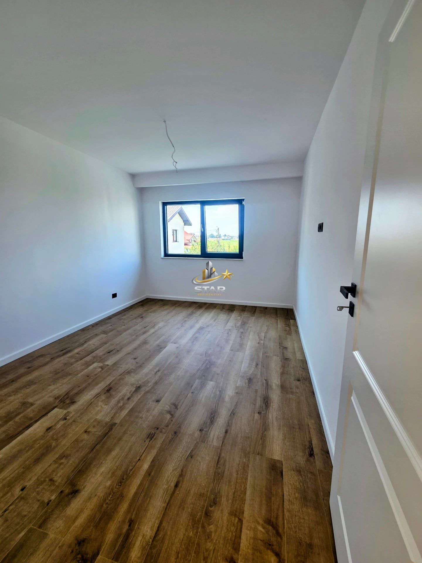 Vila 4 camere-Teren 400 mp-Finisaje Premium+Climatizare - foto 13
