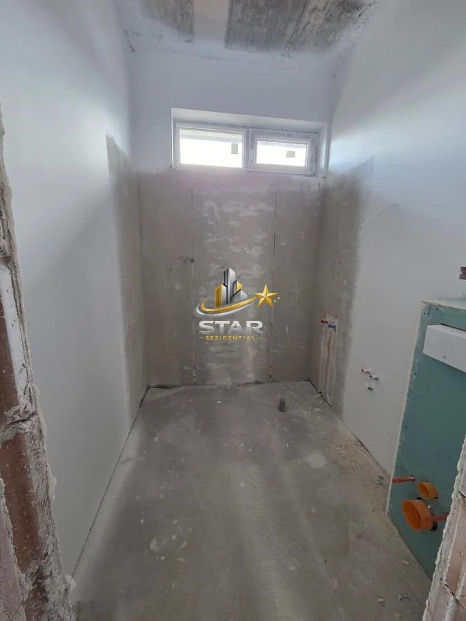 Casă cu 4 camere în Prelungirea ghencea cu 400mp teren - foto 4