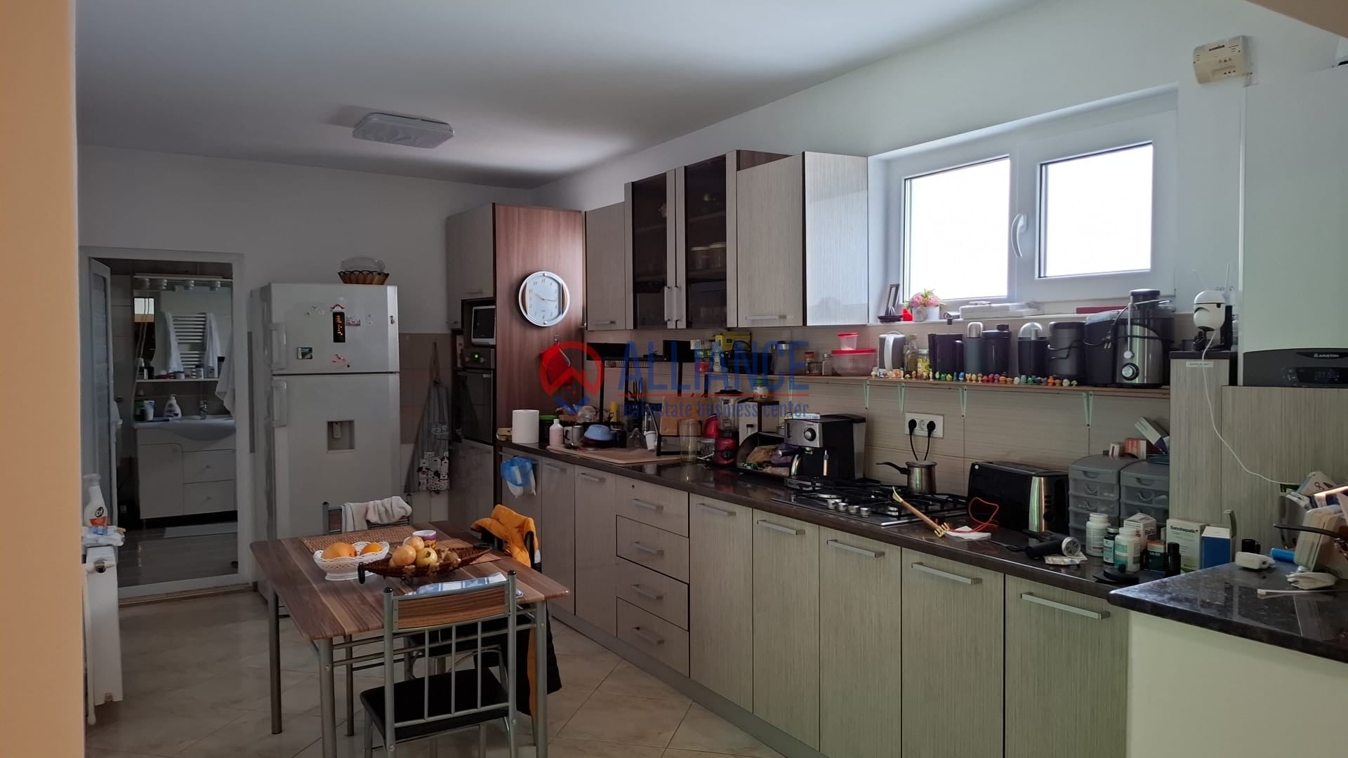 Km 5 – casă cu 3 camere, curte pavată și garaj separat - foto 9