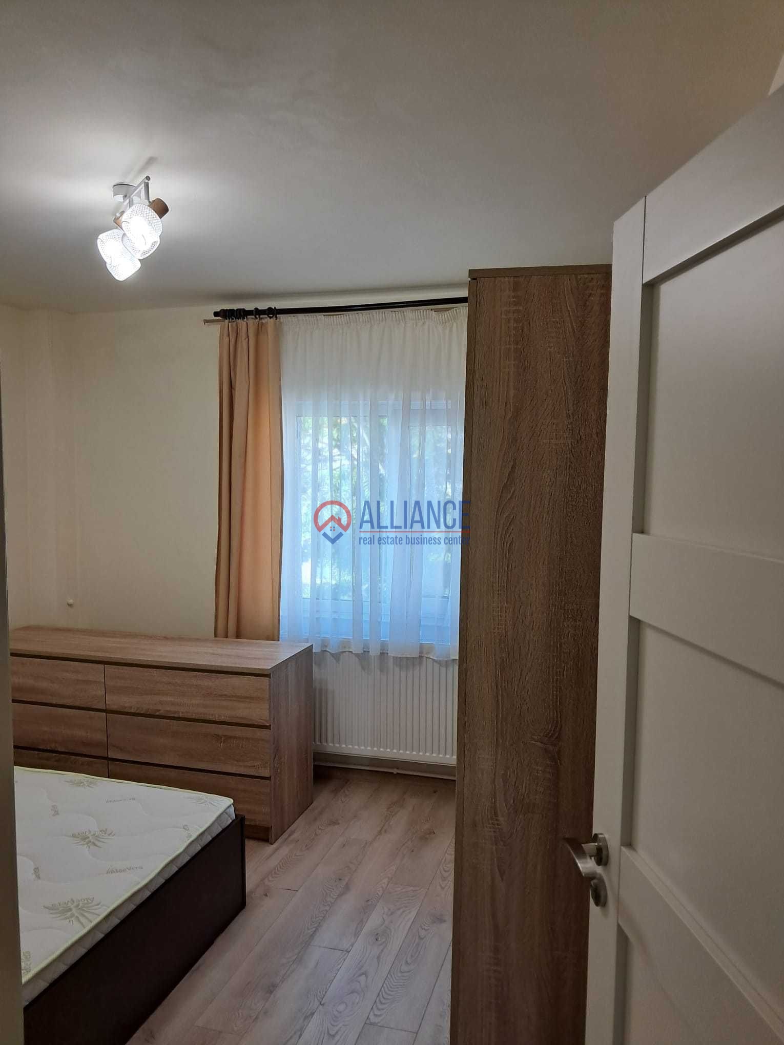 Închiriez apartament 2 camere zona km 5 - foto 8