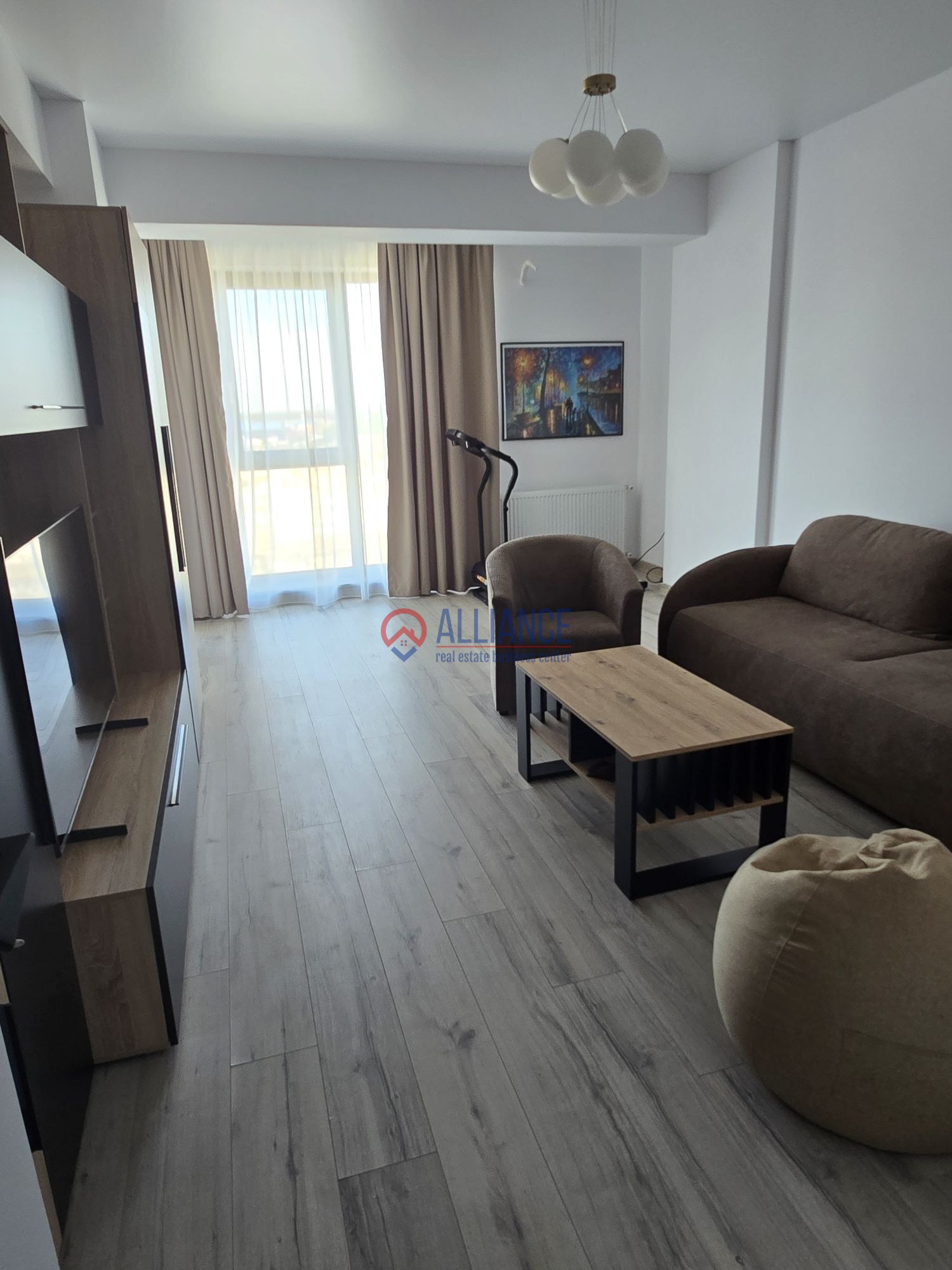 Apartament nou 3 camere de închiriat| Energia| Loc parcare - Imagine principala