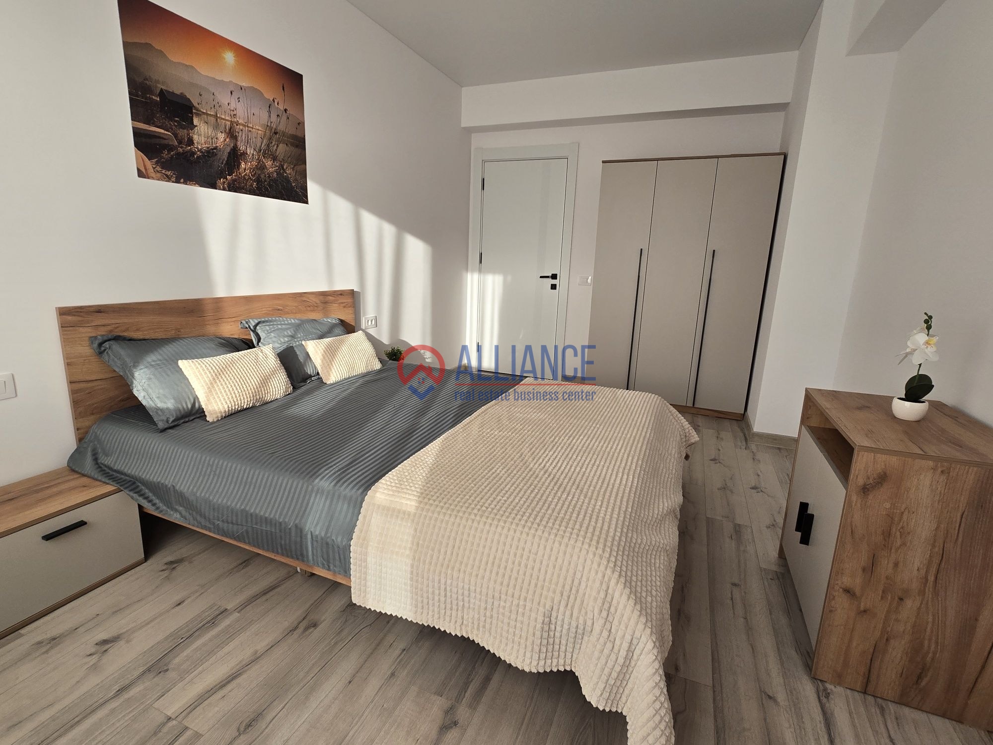 Apartament nou 3 camere de închiriat| Energia| Loc parcare - foto 5