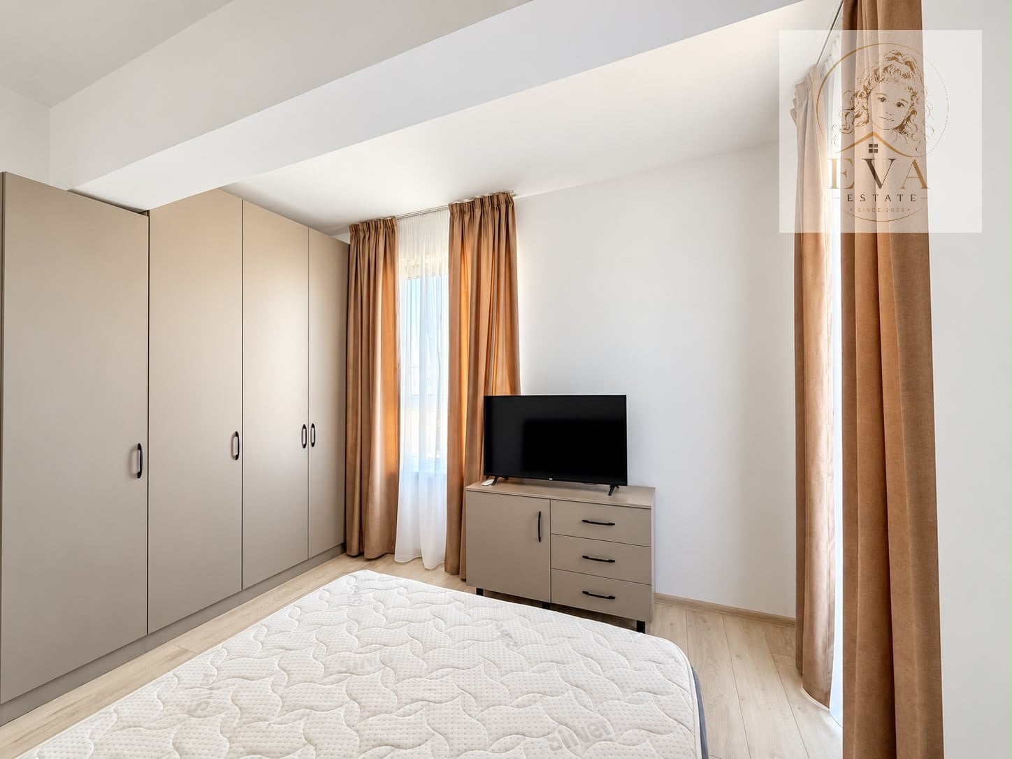 APARTAMENT PREMIUM – PRIMA ÎNCHIRIERE DUPĂ RENOVARE - foto 4