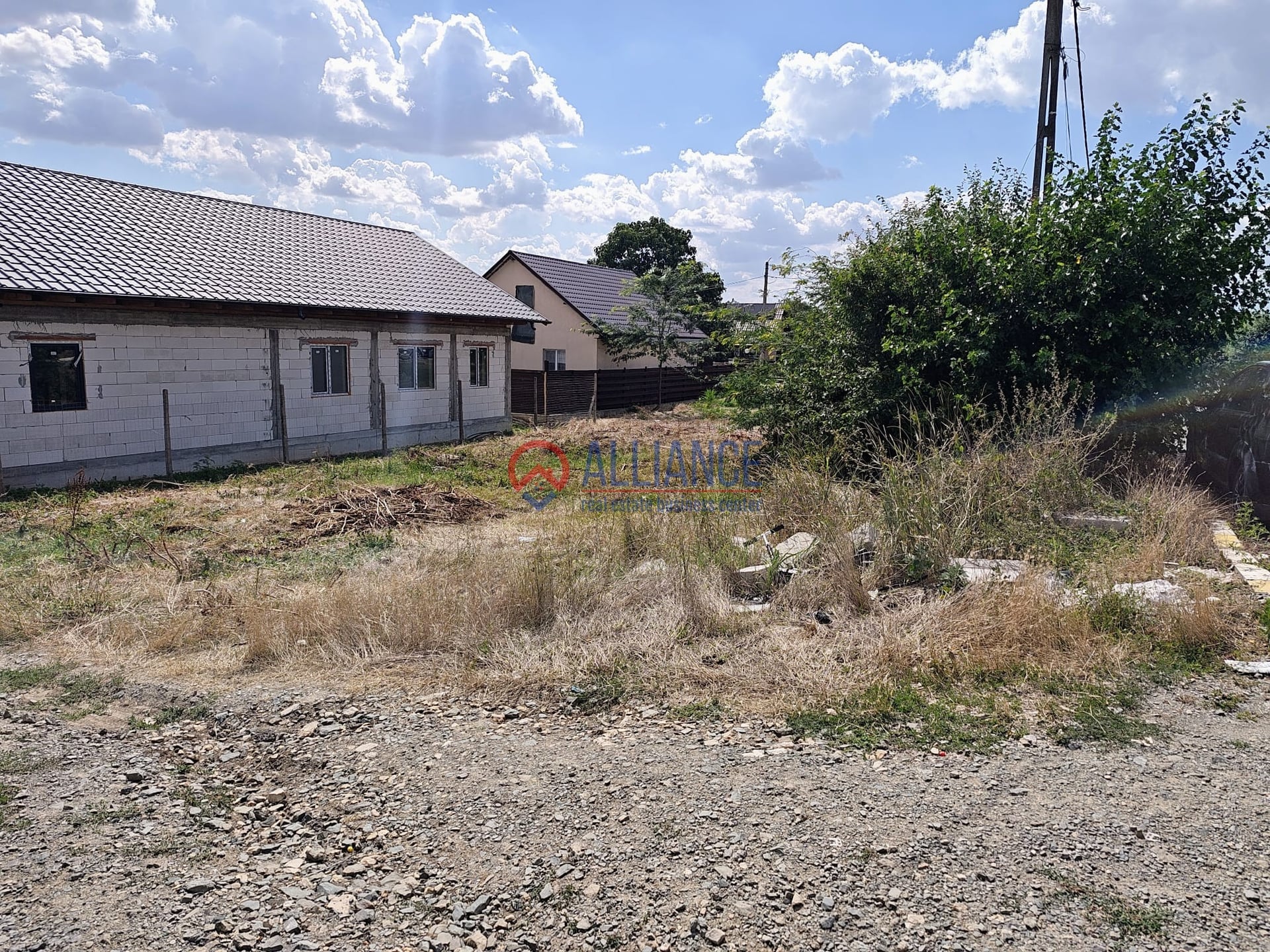 VALU LUI TRAIAN - Teren intravilan 304 mp - foto 4