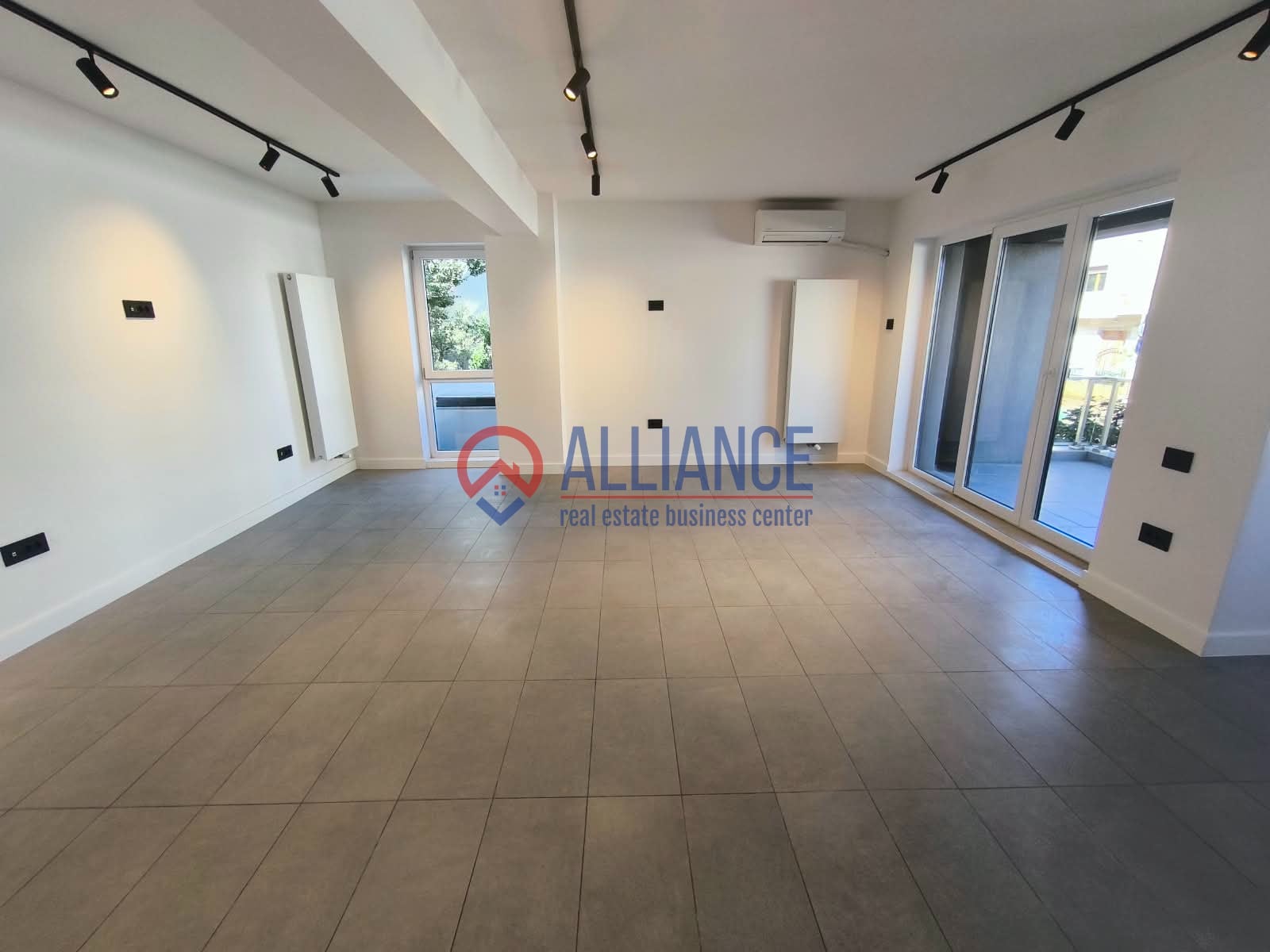 TOMIS PLUS Birou 5 camere, parter, 122 mp, 4 locuri parcare - foto 5