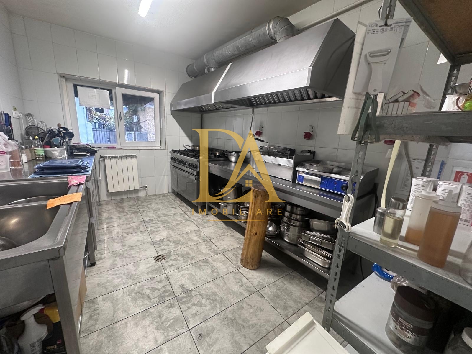 0% Comision ION MIHALACHE, 60mp, Mobilat si utilat Fast-Food - Imagine principala