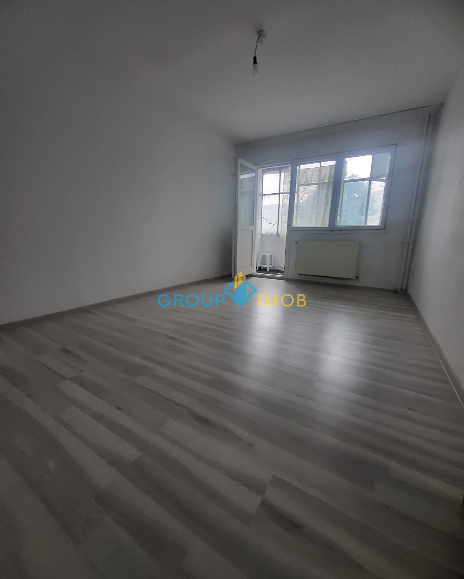 Apartament 2 decomandate Milcov