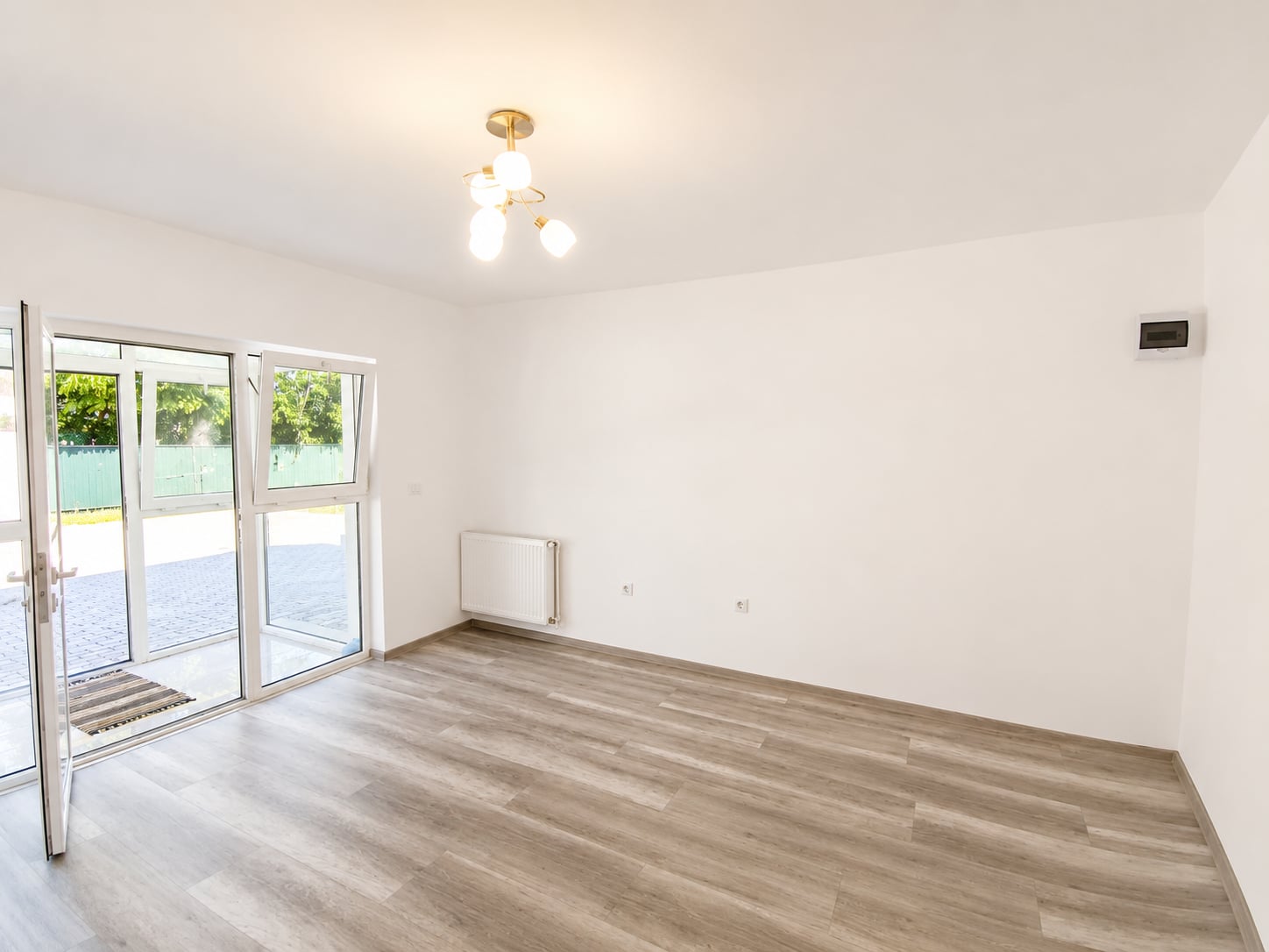 Garsonieră de vânzare, 30 mp, Zona Piața Centrală, curte privată/loc de parcare - foto 11