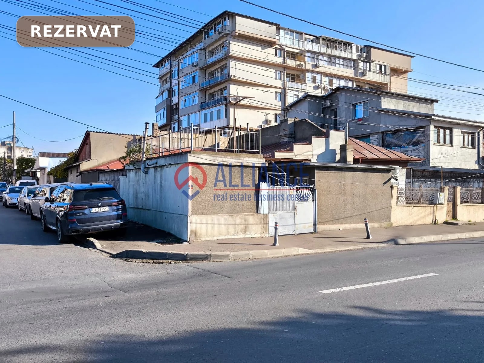 ICIL casa 4 camere pe colt!