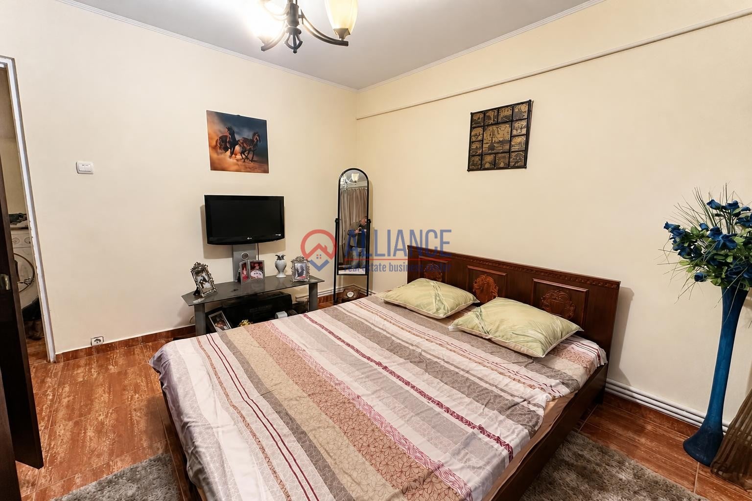 Apartament de vânzare, 3 cam, zona casa de cultură, 75mp - foto 3