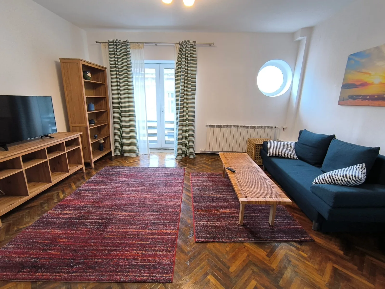 CENTRU PLAJA MODERN- Apartament modern in vila interbelica ! - Imagine principala